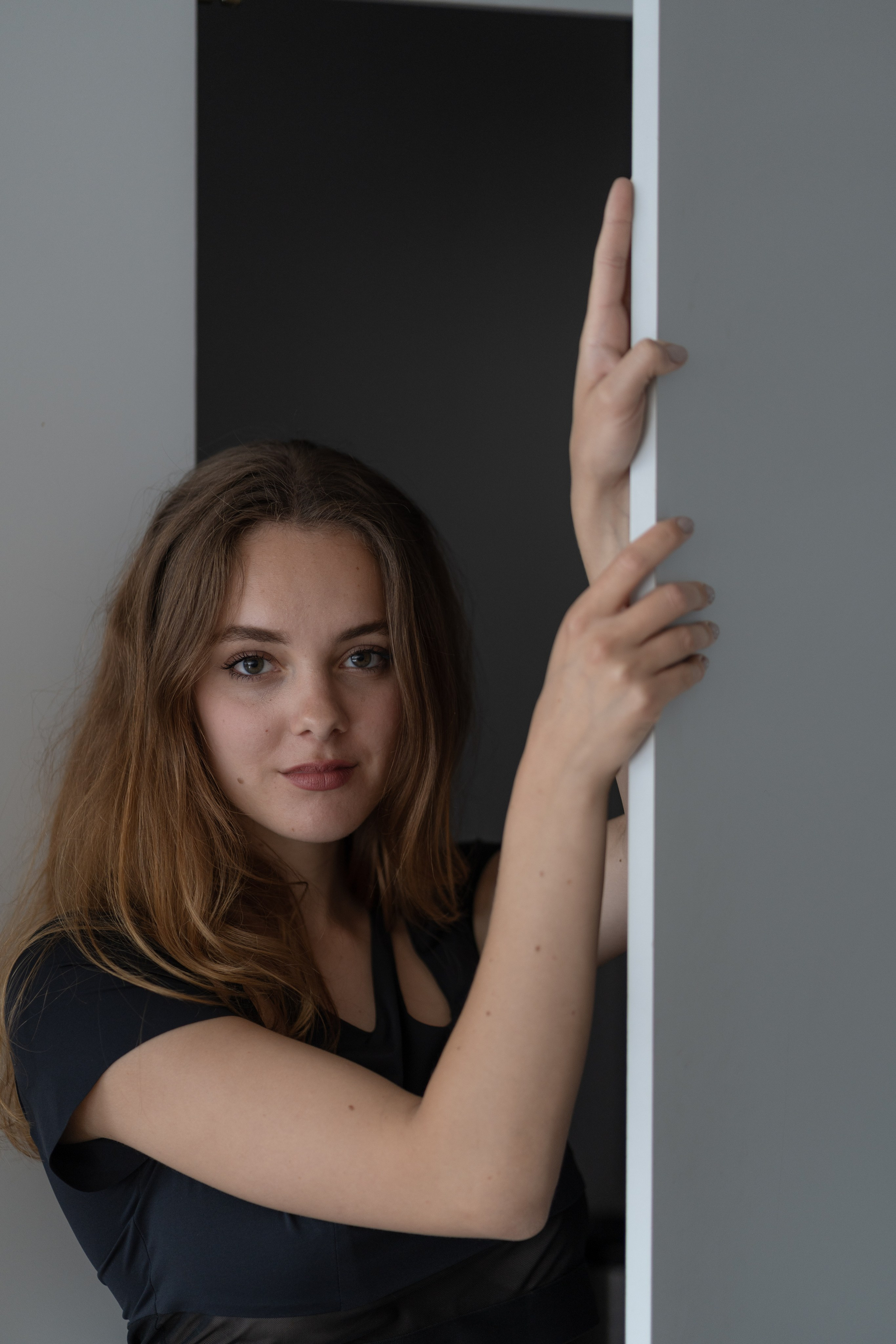 LOLA & OBLIQUE. Portrait photographer in Germany and all over Europe Mischa Blank