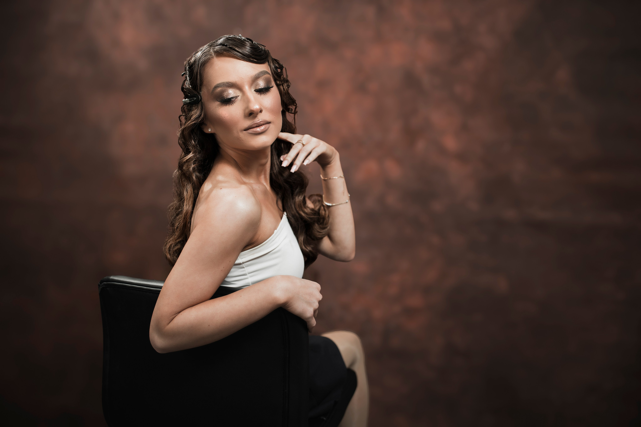 Photo: Alin Chirila / Marius Vlad Photo Studio: AlinoFotoStudio MakeUp: Daniela Fulop Hair: Carmen Roxana Balan Model: Cristina Galan-ședință_foto_Cristina_Galan, fotografii_Cristina_Galan_Alin_Chirila, sesiune_foto_AlinoFotoStudio, colaborare_Marius_Vlad, make-up_Daniela_Fulop, hairstylist_Carmen_Roxana_Balan, ședință_foto_profesională_Botoșani, fotografii_artistice_Cristina_Galan, AlinoFotoStudio_ședință_foto, fotografie_de_portret_Botoșani, ședință_foto_deosebită_model_Cristina_Galan