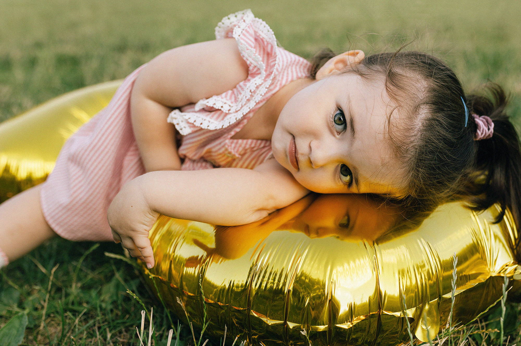 Семья в летнем парке. Прага. Семейный и свадебный фотограф в Праге Наталья Федори