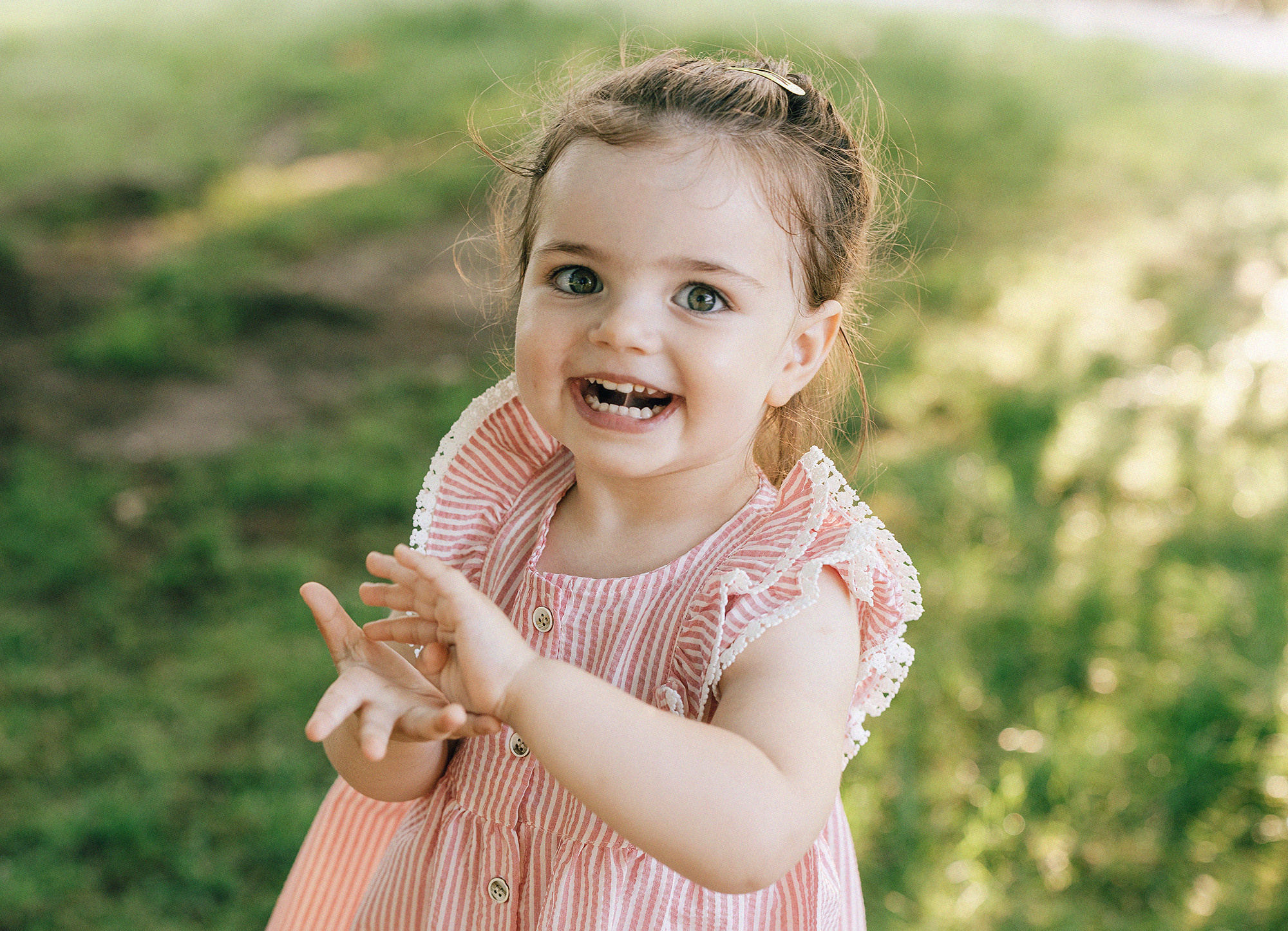 Семья в летнем парке. Прага. Семейный и свадебный фотограф в Праге Наталья Федори