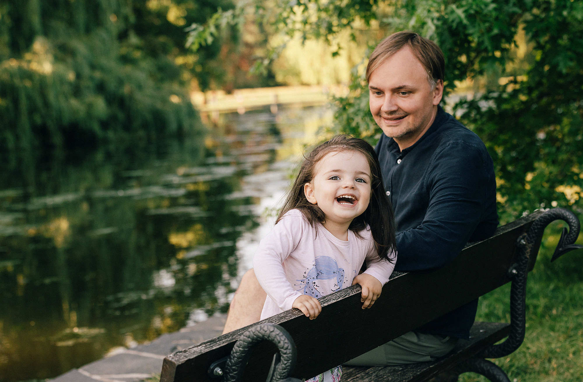 Семья в летнем парке. Прага. Семейный и свадебный фотограф в Праге Наталья Федори