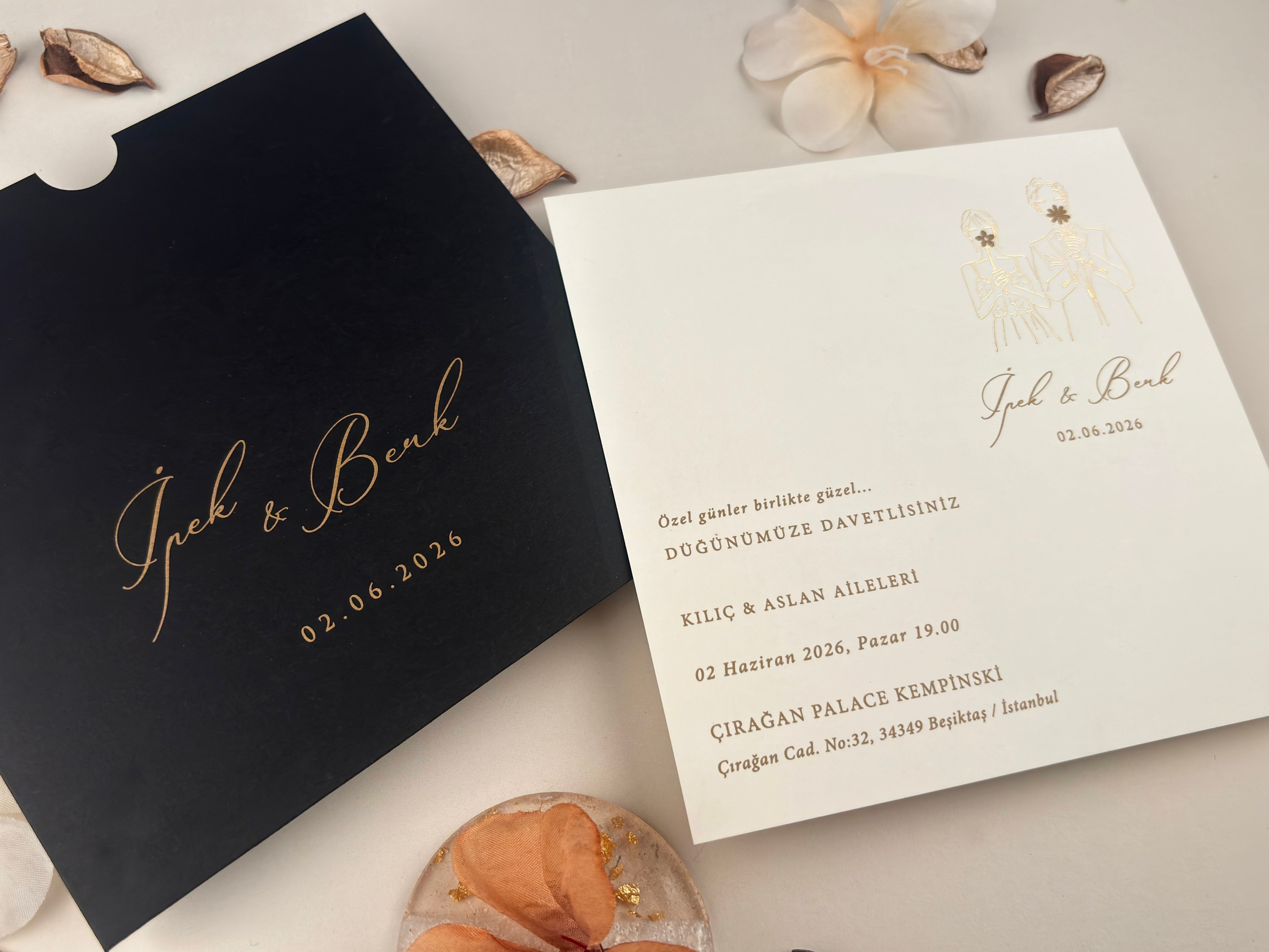 Invitații Elegante și Refined: Catalogul Ellite | Nunta, Petreceri, Evenimente Corporate.- invitații nuntă - modele invitații nuntă - invitații nuntă 2025 - invitații de nuntă elegante - invitații de nuntă personalizate - invitații nuntă online - invitații nuntă handmade - catalog invitații nuntă - invitații originale nuntă - invitații de nuntă moderne - invitații nuntă vintage - invitații nuntă rustice - invitații nuntă clasice - design invitații nuntă - invitații de nuntă cu tematică.- invitații nuntă florale - invitații nuntă boho - invitații nuntă aurii - invitații nuntă minimaliste - invitații nuntă cu sigiliu - invitații nuntă cu acuarelă - invitații nuntă cu fotografie - invitații nuntă cu inițiale - invitații nuntă elegante alb-negru - invitații nuntă cu hârtie texturată - invitații nuntă cu decupaj laser - invitații nuntă cu flori uscate. - print invitații nuntă - invitații nuntă personalizate cu numele mirilor - invitații nuntă cu plic inclus - invitații nuntă cu cartolină dublă - invitații nuntă calitate premium - invitații nuntă ieftine - invitații nuntă rapide.- invitații nuntă România - invitații nuntă București / Botoșani . Iași suceava- invitații nuntă cu livrare în țară - invitații nuntă online România.- „Invitație de nuntă elegantă cu design floral și plic crem” - „Model de invitație de nuntă vintage cu sigiliu de ceară” - „Set complet invitații de nuntă personalizate cu inițialele mirilor” - „Invitație de nuntă modernă cu design minimalist și text negru pe fundal alb” - „Invitație de nuntă rustică pe hârtie kraft cu șnur de iută” - „Invitație de nuntă cu decupaj laser și detalii aurii” - „Invitație de nuntă în stil boho cu imprimeu floral colorat” - „Invitație romantică de nuntă cu flori uscate și panglică din satin” - „Invitație de nuntă clasică cu monogramă și font caligrafic” - „Invitație de nuntă în stil glamour cu folie aurie și text embosat”- „Model de invitație de nuntă 2025 cu design elegant și font modern” - „Cele mai noi invitații de nuntă 2025 – stil floral, sofisticat”