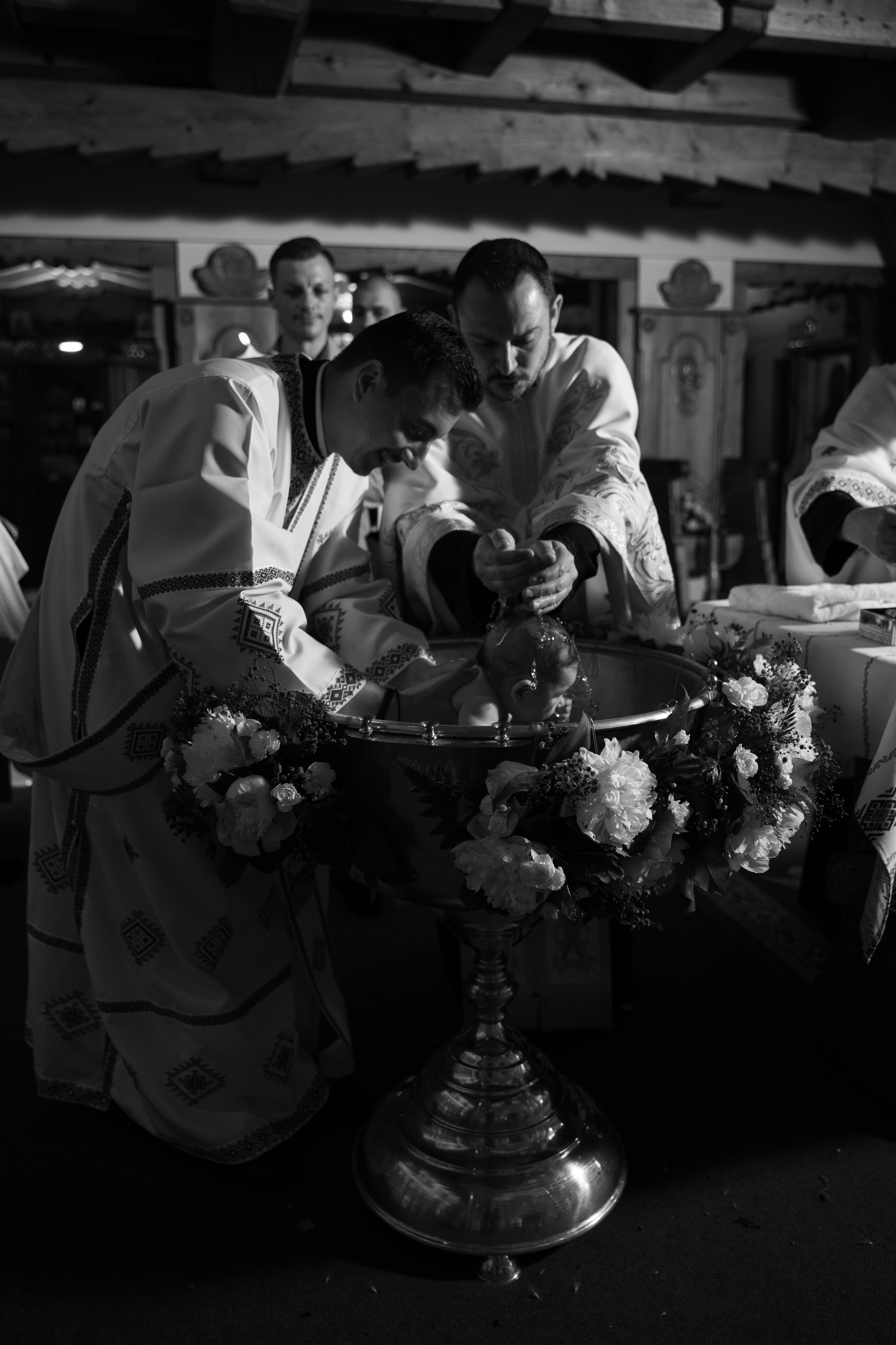 Adrian Iscru | Fotograf Evenimente & Comercial Constanța