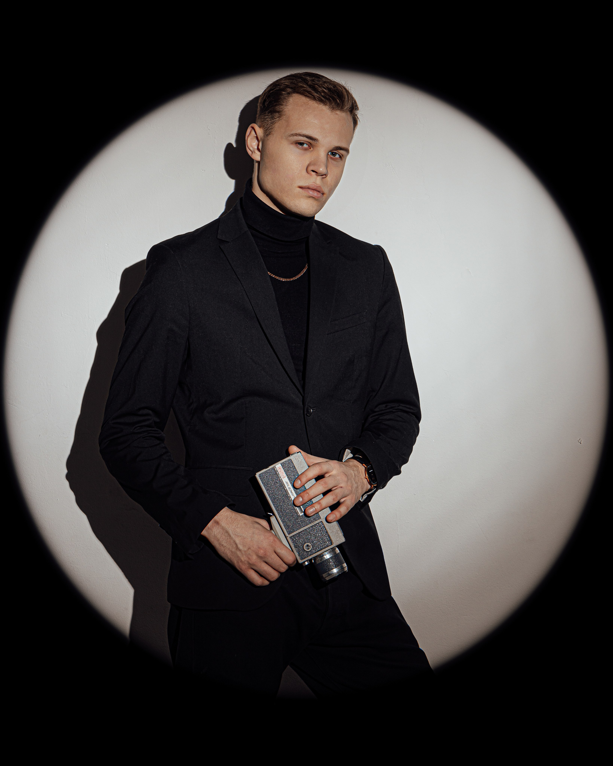 Profesionálny portrétny fotograf v Bratislave — Pasha Borsai