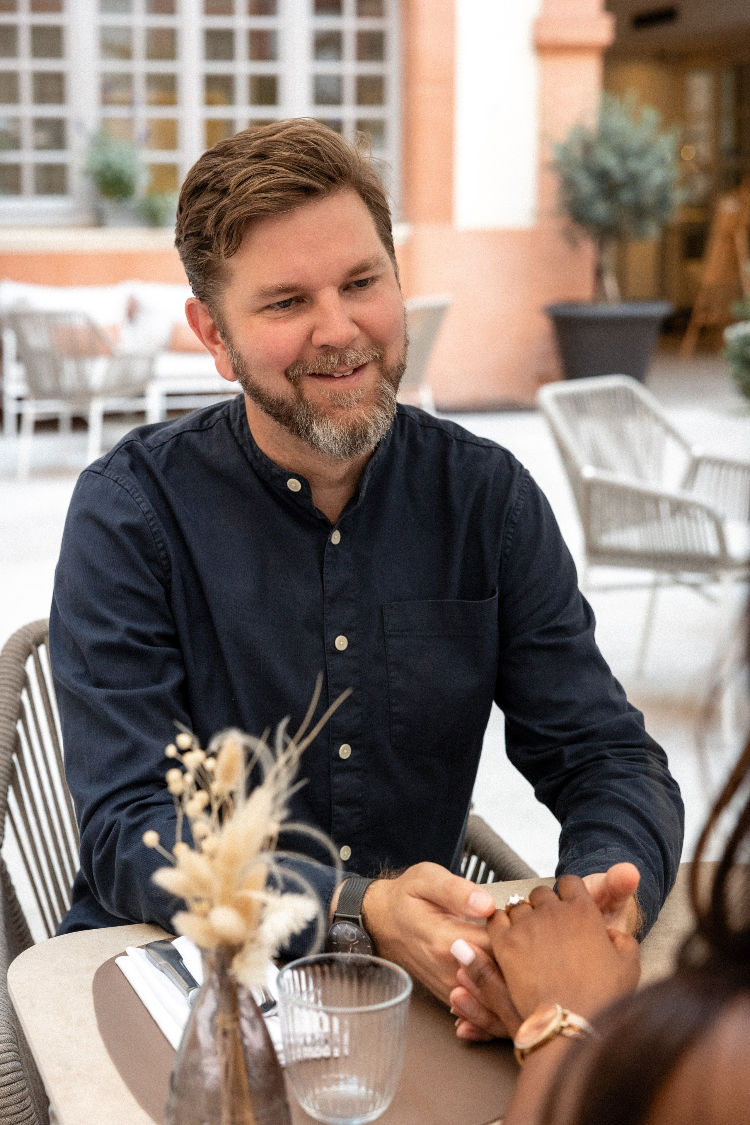 Engagement loves tory photoshoot in Toulouse. Anah & Andrew. Eugenie Smirnova — wedding, corporate and lifestyle photographer in Toulouse and Southwest France