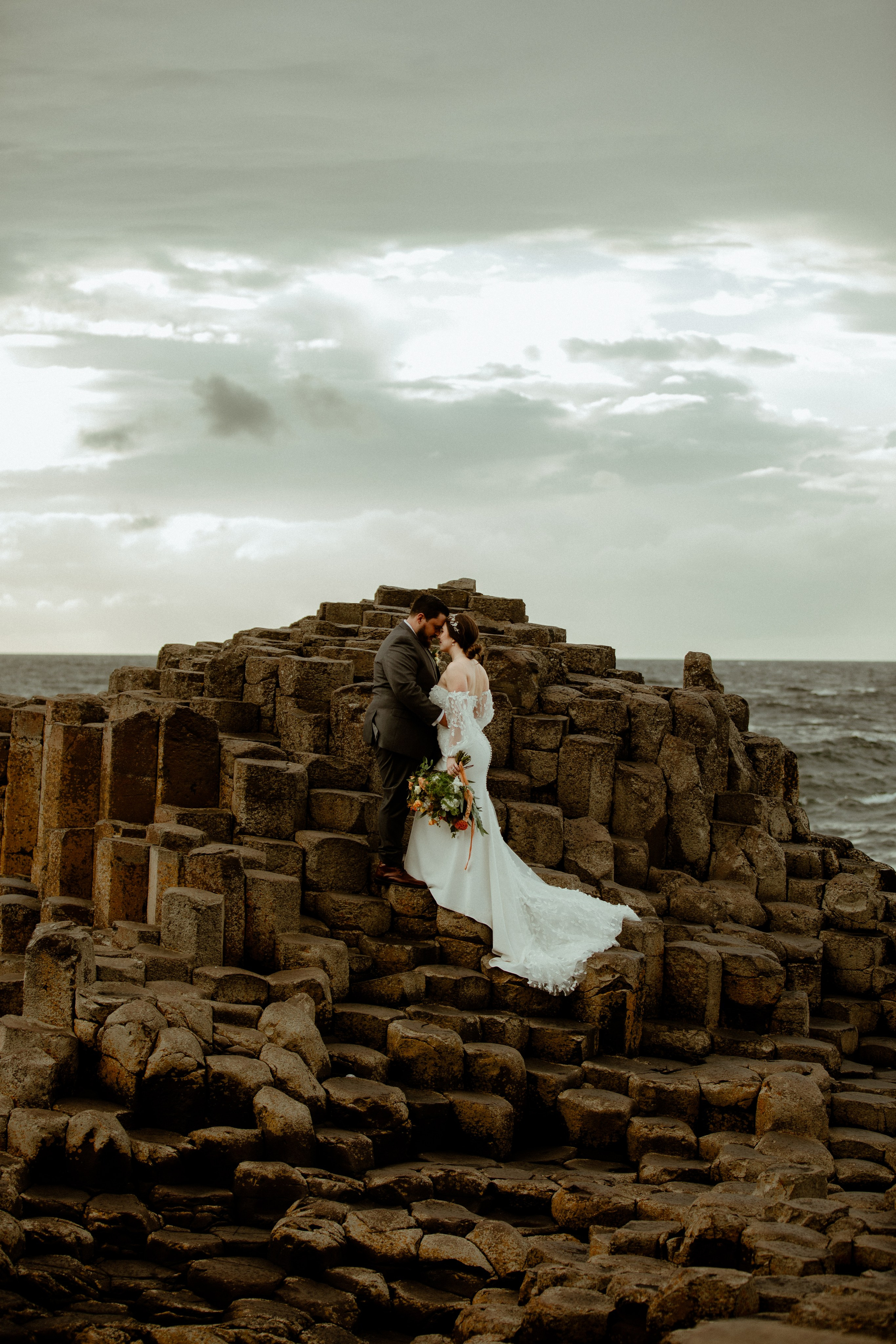 Ireland Elopement Photographer. Iceland elopement photo and video | Nikolaichik Photo