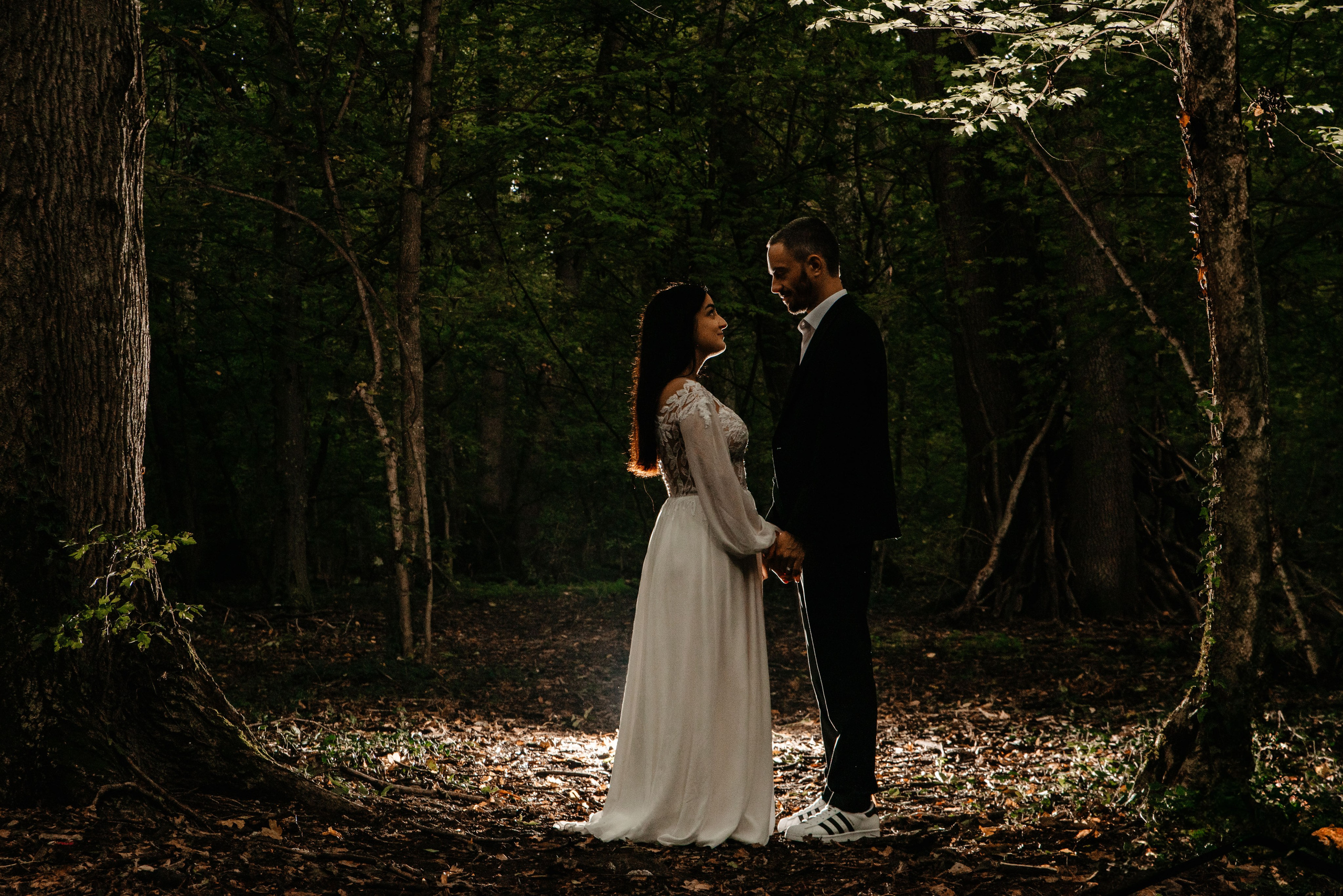 Ședința foto Trash the dress. Wedding photographer from Bucharest Eugen Elisei