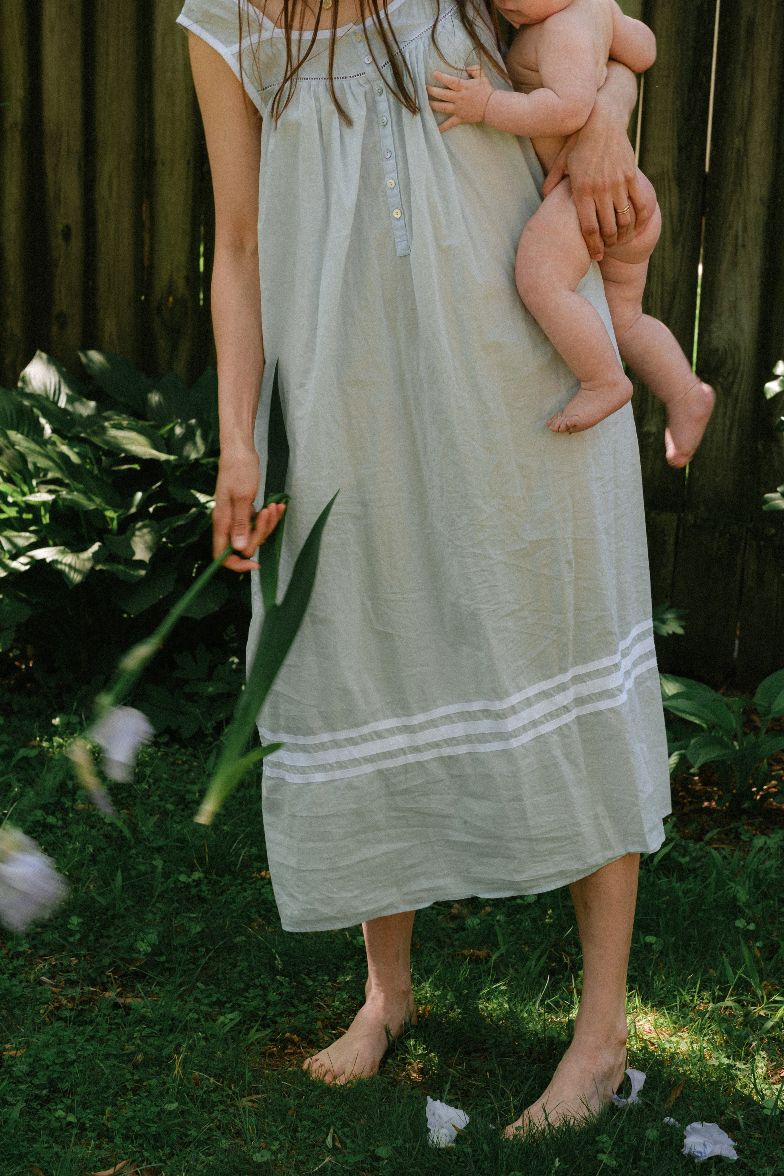 The Fleeting Beauty of Motherhood: Why Being in the Photo Matters. Family Photographer Anna Dobrovolskaia | Richmond, VA