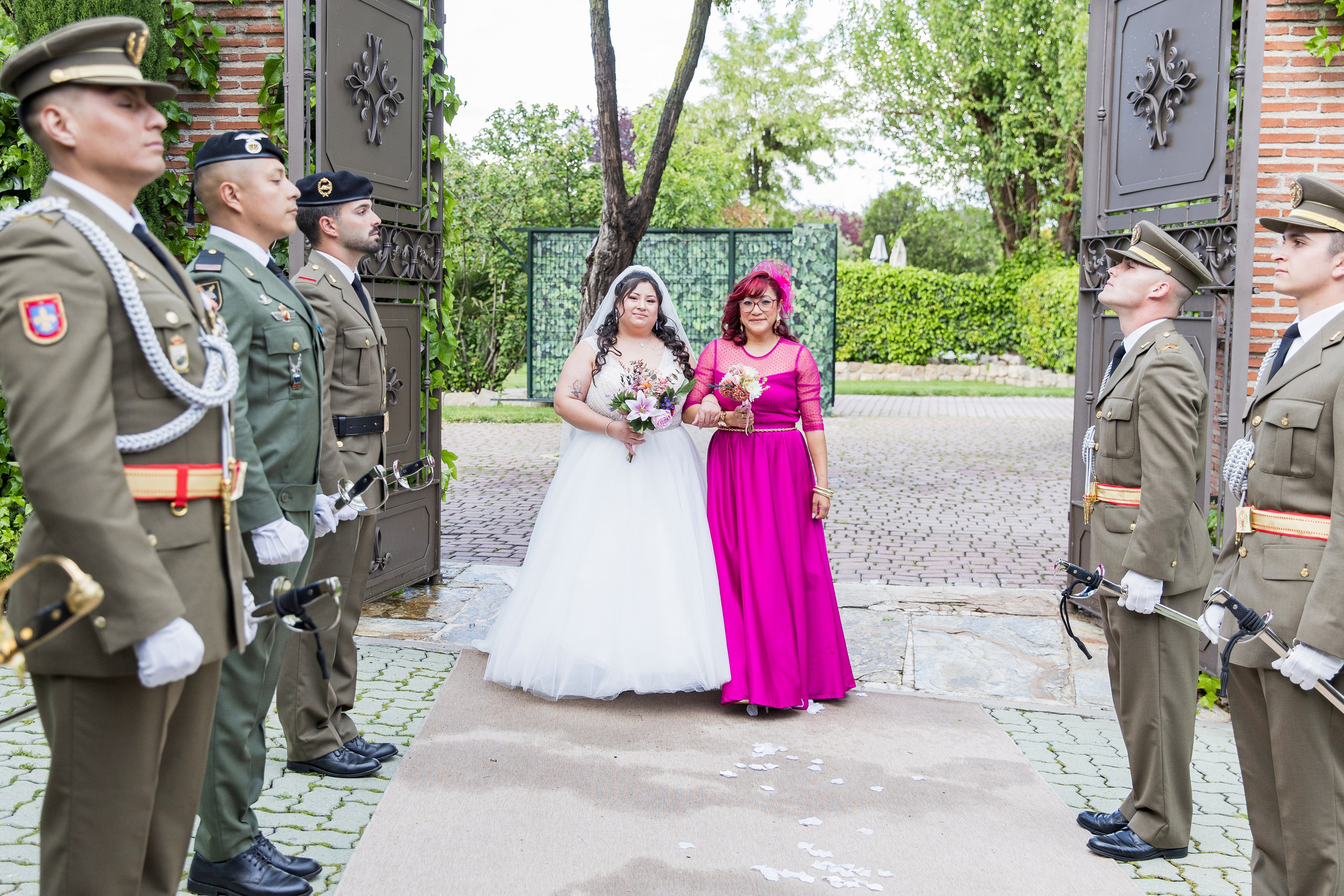 Alisan & Christofer – 2 de mayo de 2025. Rainbox Estudio de Fotografía