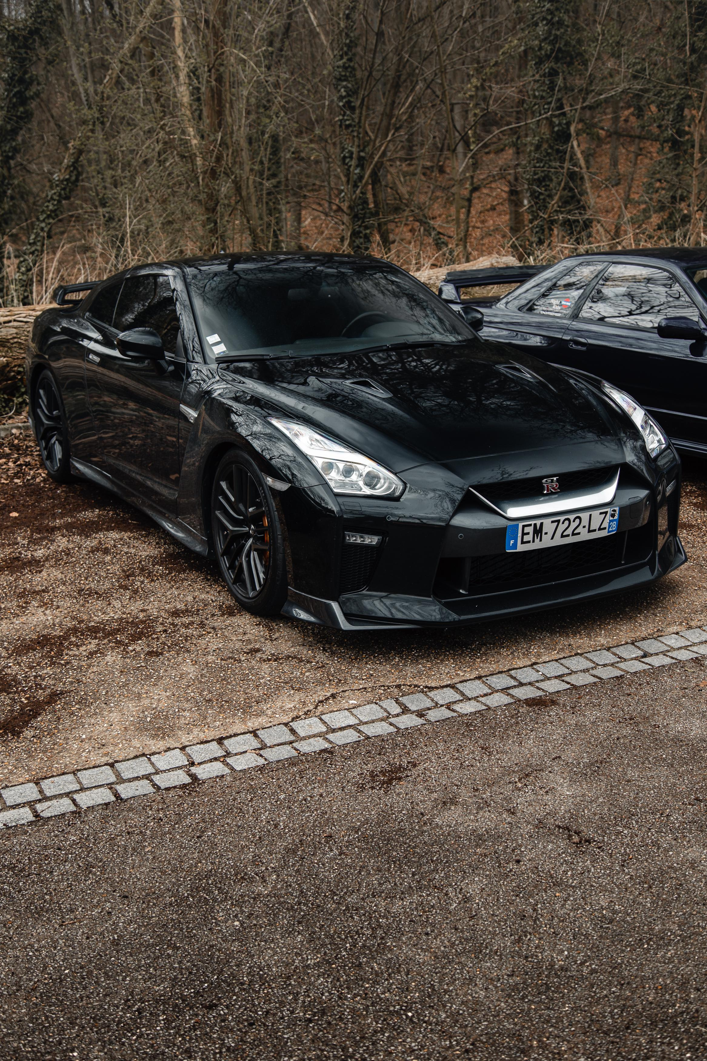 Nissan Meudon. Photographe de voitures à Paris — Vitalii Motruk