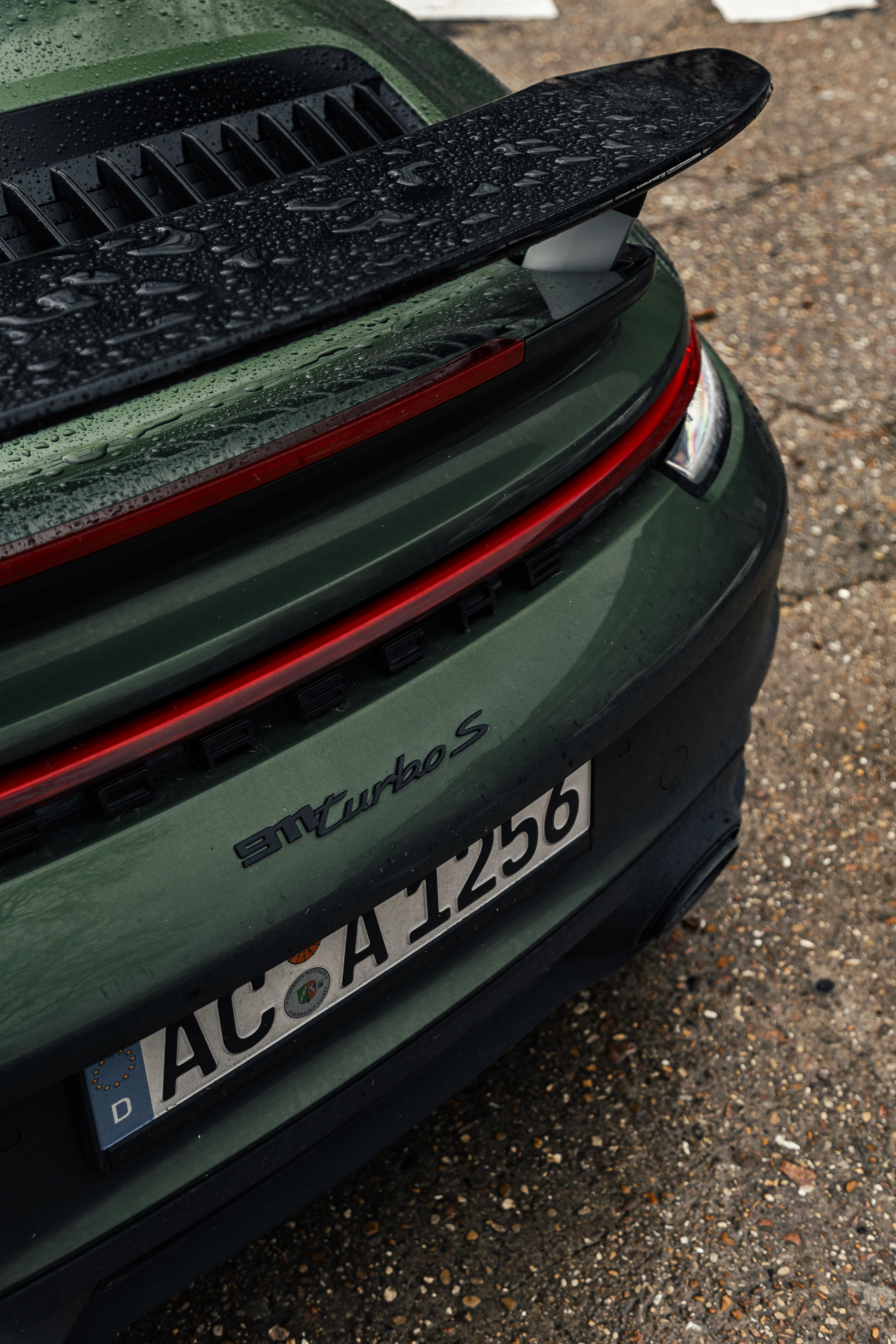 Place Vauban 6 fevrier. Photographe de voitures à Paris — Vitalii Motruk