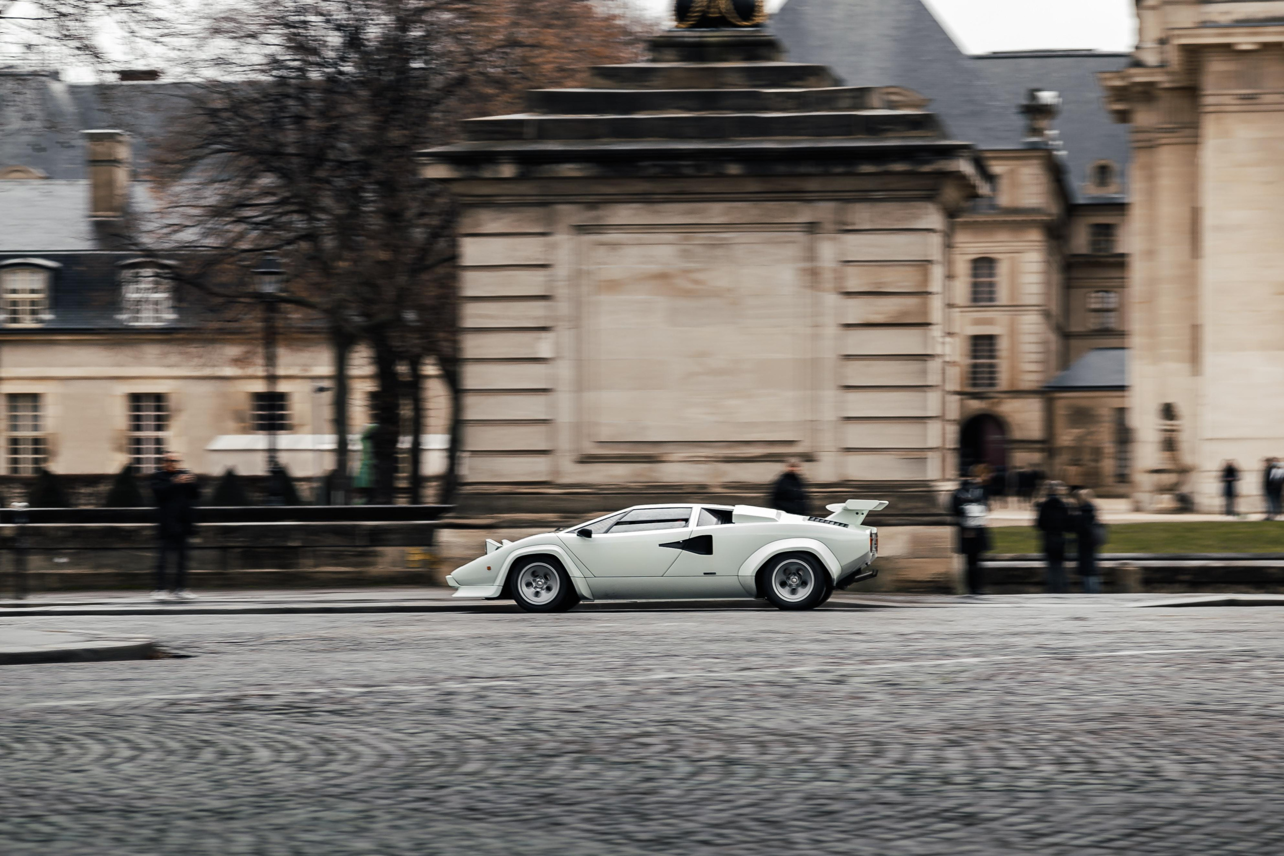Place Vauban 6 fevrier. Photographe de voitures à Paris — Vitalii Motruk