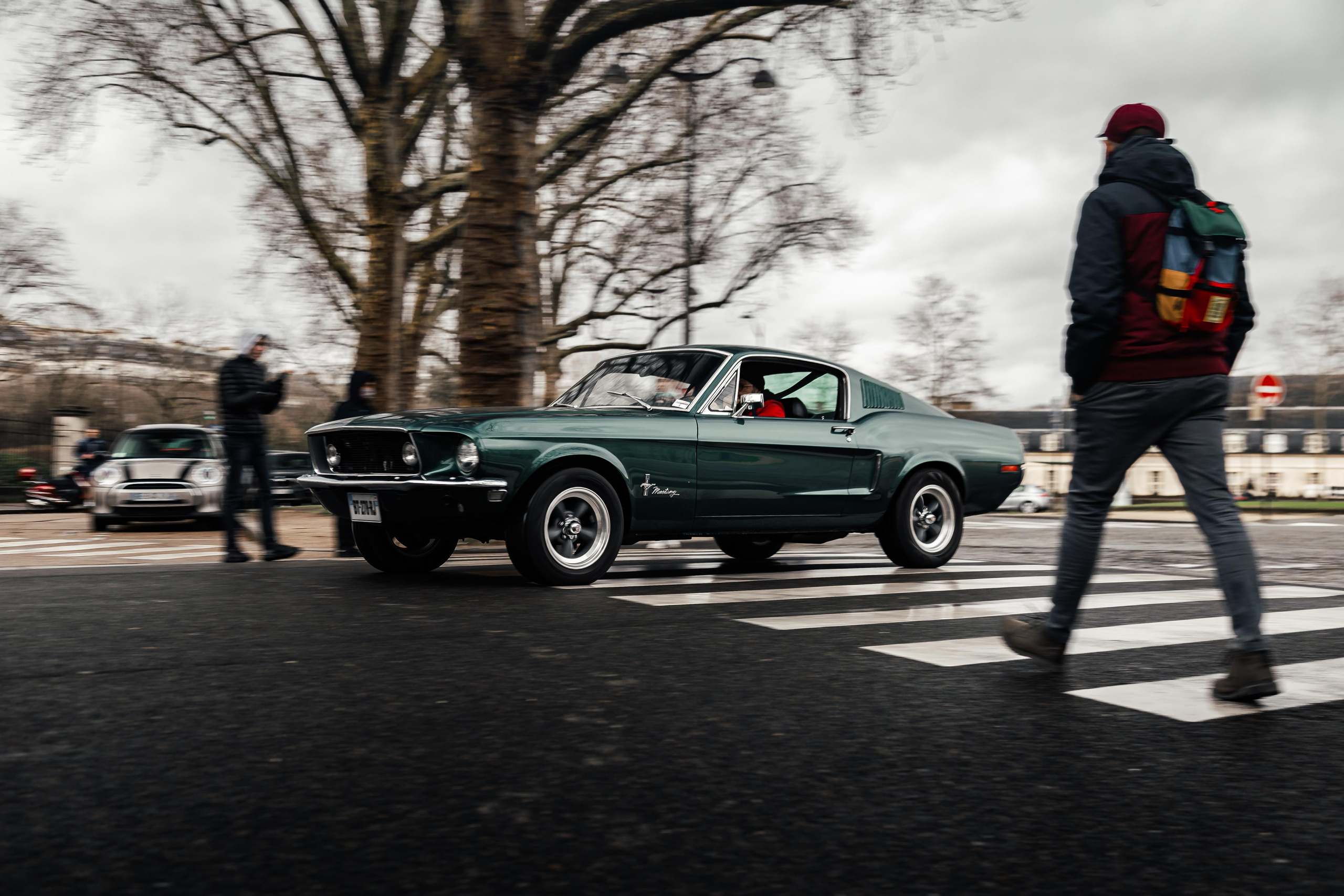 Place Vauban 6 fevrier. Photographe de voitures à Paris — Vitalii Motruk