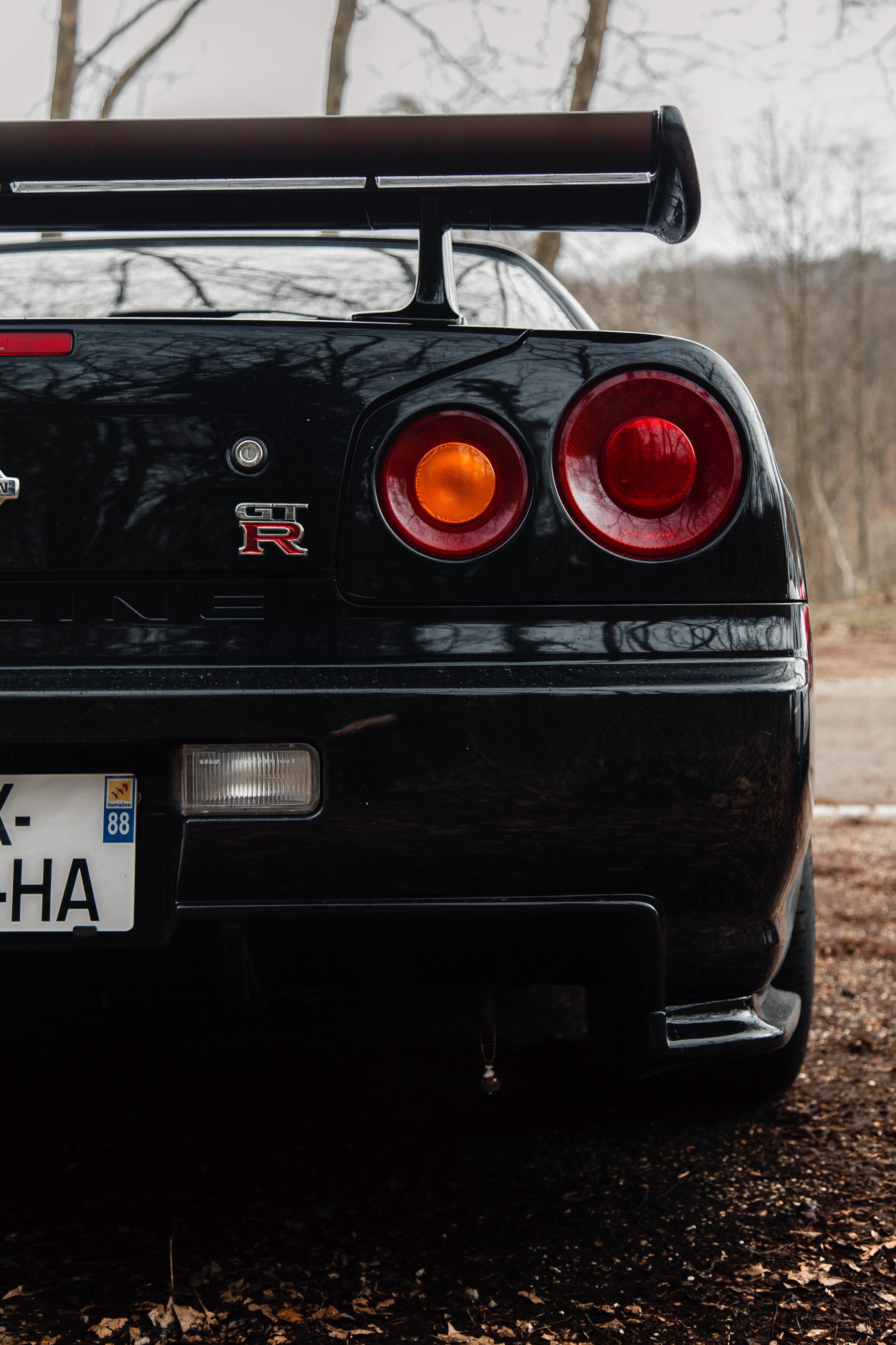 Nissan Meudon. Photographe de voitures à Paris — Vitalii Motruk