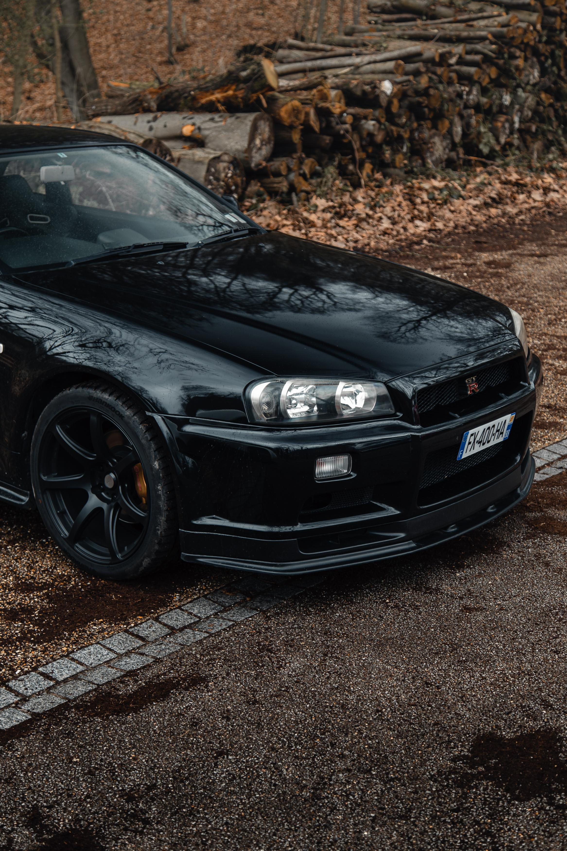 Nissan Meudon. Photographe de voitures à Paris — Vitalii Motruk