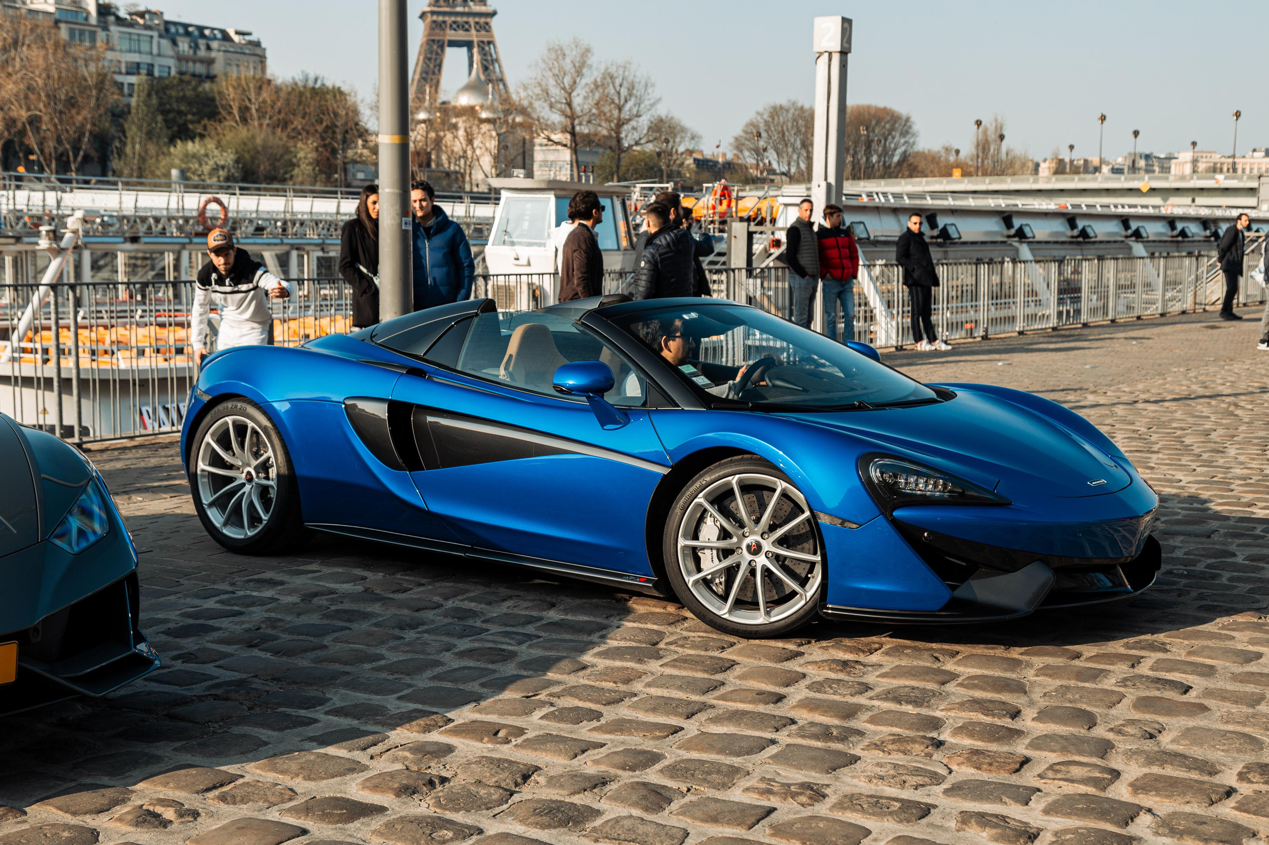 Bateau Mouche 27 mars. Photographer in Paris — Vitalii Motruk