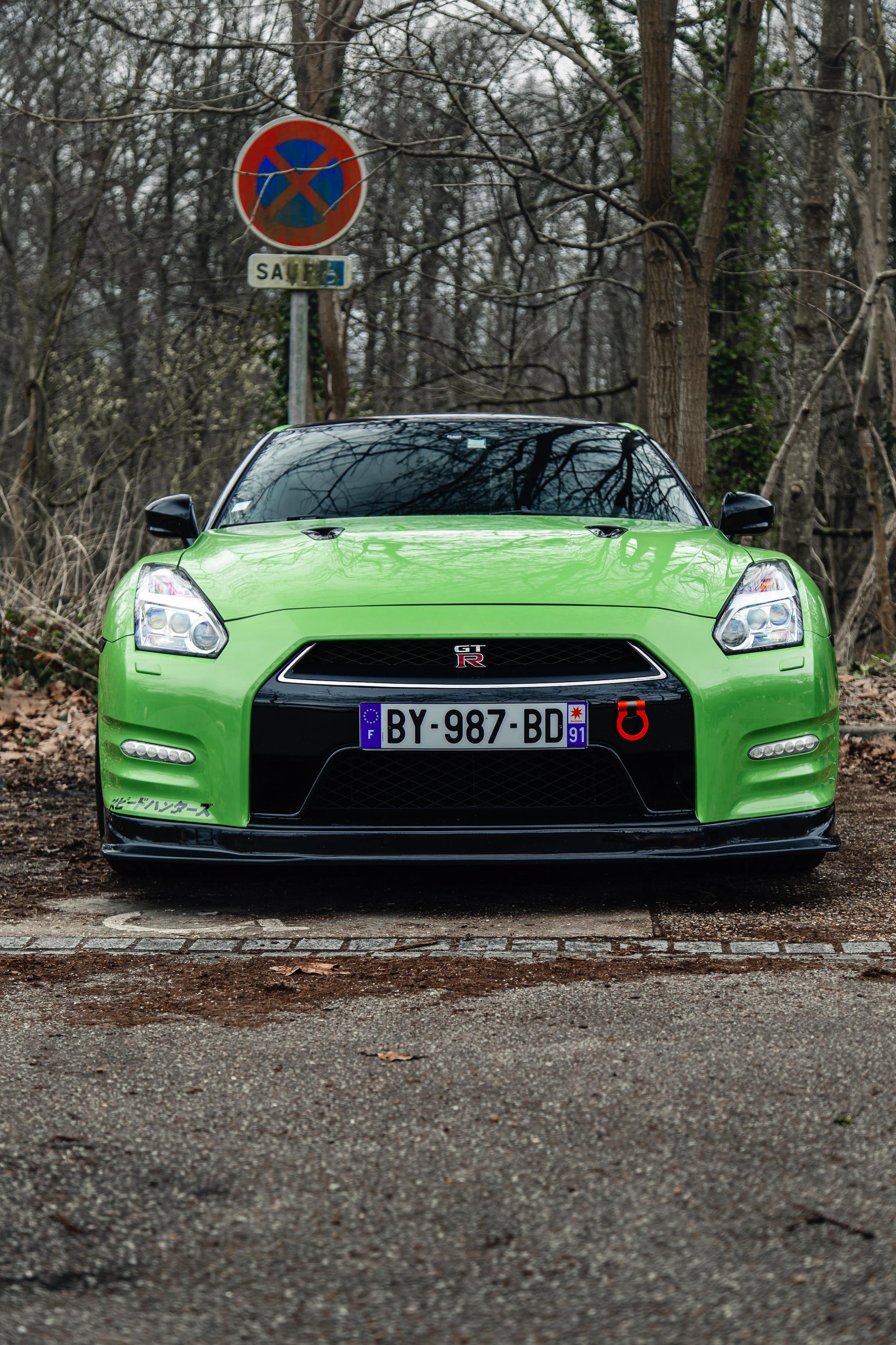 Nissan Meudon. Photographe de voitures à Paris — Vitalii Motruk