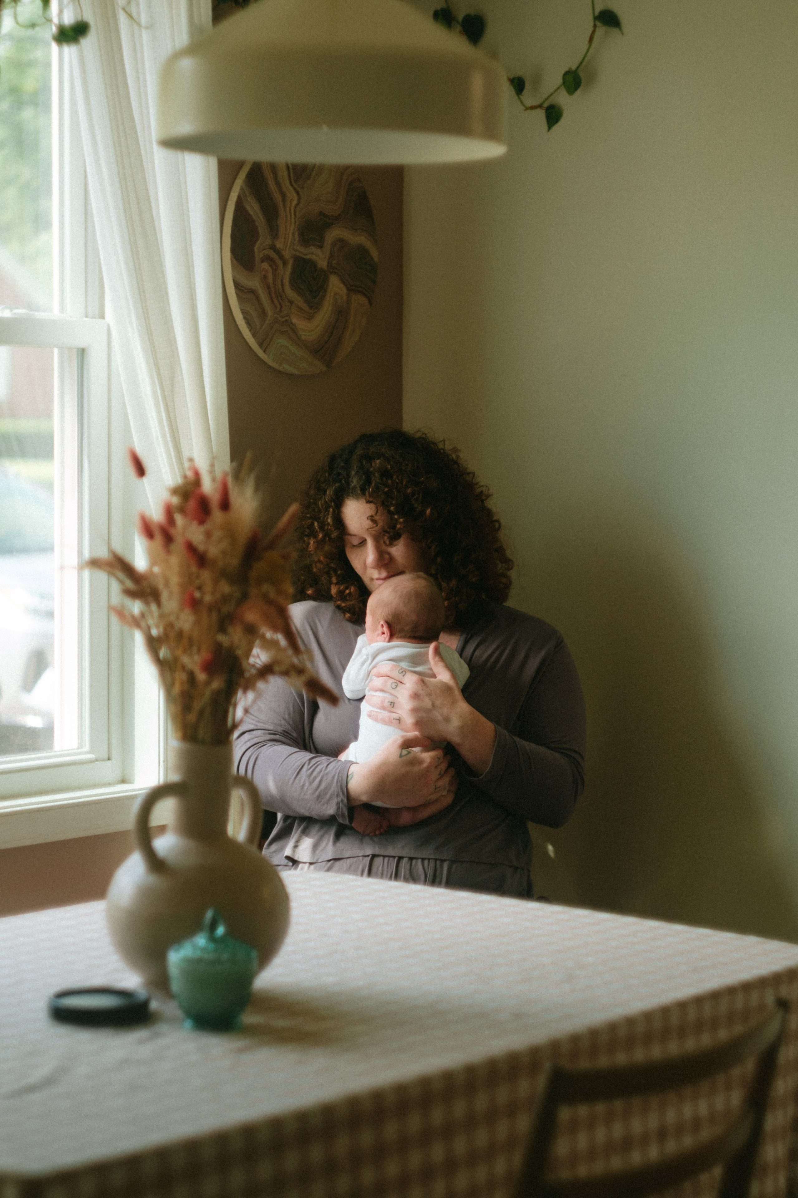 What to Expect from a Relaxed, In-Home Newborn Photo Session | Richmond, VA. Family Photographer Anna Dobrovolskaia | Richmond, VA