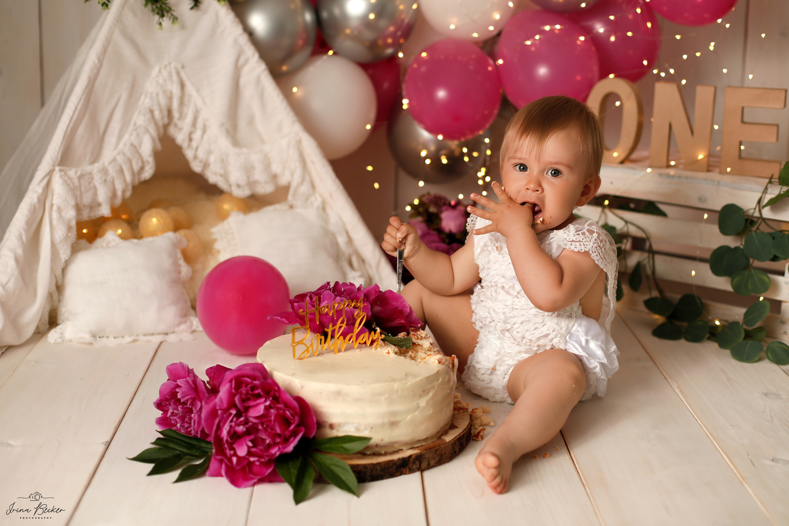 Cake-Smash Ulm, Cake-Smash Stuttgart, Cake-Smash Metzingen, Cake-Smash, Neu-Ulm, Cake-Smash Göppingen, Erste Torte, Erste Geburtstag, Baby Shooting, Babyfotografie Ulm, Geburtstags Torte, 1 jähr shooting, Erste Torte Ulm, Erste Torte Stuttgart, Erste Torte Metzingen, Erste Torte Neu-Ulm, Babyfotografie Neu-Ulm, Babyfotografie Stuttgart, Babyfotografie Reutlingen, Babyfotografie Memmingen, Babyfotografie Günzburg, Babyfotografie Ravensburg, Babyfotografie Bodensee, Babyfotografie Tübingen, Babyfotografie Sigmaringen, Kindergeburstag Ulm, Babyfotograf Ulm, Babyfotograf Ehingen, Babyfotograf Riedlingen, Babyfotograf Laupheim
