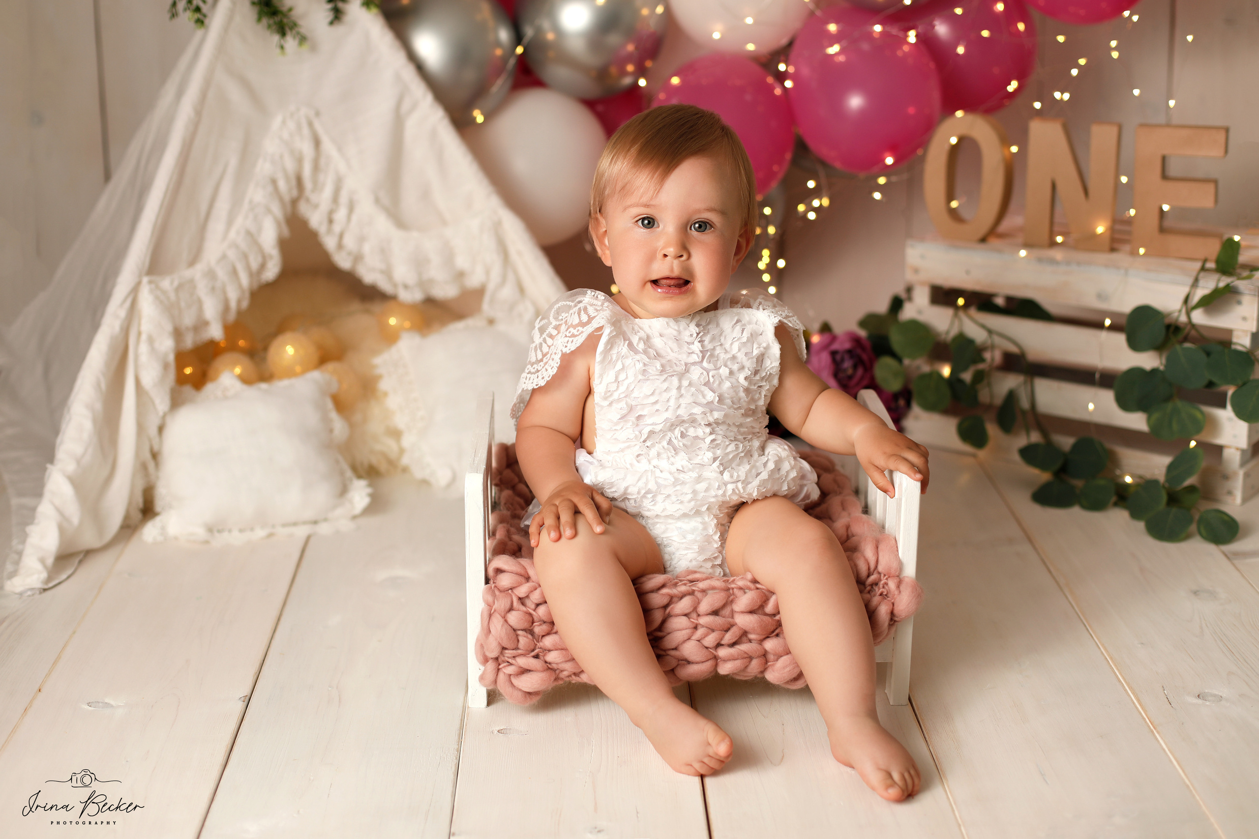 Cake-Smash Ulm, Cake-Smash Stuttgart, Cake-Smash Metzingen, Cake-Smash, Neu-Ulm, Cake-Smash Göppingen, Erste Torte, Erste Geburtstag, Baby Shooting, Babyfotografie Ulm, Geburtstags Torte, 1 jähr shooting, Erste Torte Ulm, Erste Torte Stuttgart, Erste Torte Metzingen, Erste Torte Neu-Ulm, Babyfotografie Neu-Ulm, Babyfotografie Stuttgart, Babyfotografie Reutlingen, Babyfotografie Memmingen, Babyfotografie Günzburg, Babyfotografie Ravensburg, Babyfotografie Bodensee, Babyfotografie Tübingen, Babyfotografie Sigmaringen, Kindergeburstag Ulm, Babyfotograf Ulm, Babyfotograf Ehingen, Babyfotograf Riedlingen, Babyfotograf Laupheim