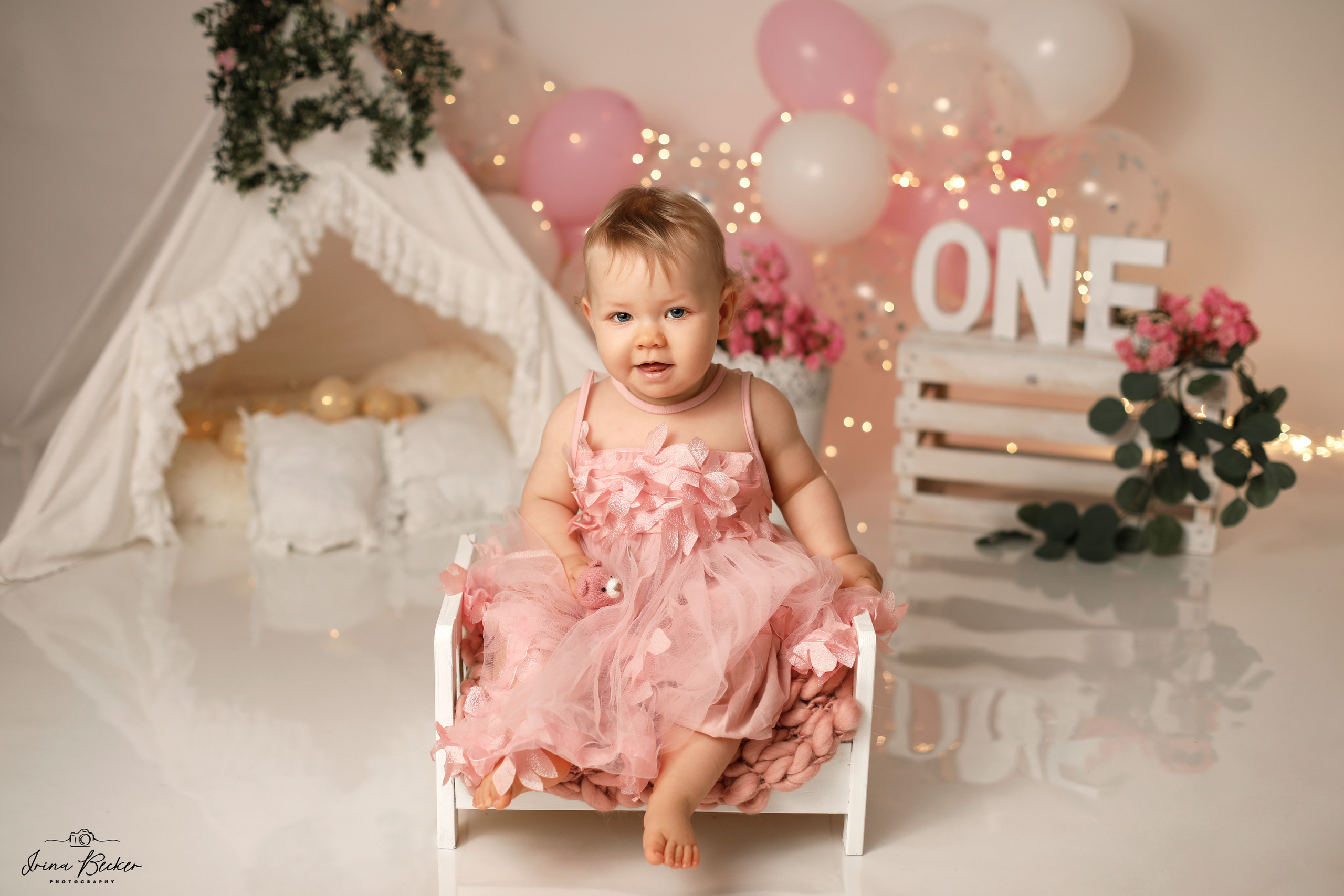 Cake-Smash Ulm, Cake-Smash Stuttgart, Cake-Smash Metzingen, Cake-Smash, Neu-Ulm, Cake-Smash Göppingen, Erste Torte, Erste Geburtstag, Baby Shooting, Babyfotografie Ulm, Geburtstags Torte, 1 jähr shooting, Erste Torte Ulm, Erste Torte Stuttgart, Erste Torte Metzingen, Erste Torte Neu-Ulm, Babyfotografie Neu-Ulm, Babyfotografie Stuttgart, Babyfotografie Reutlingen, Babyfotografie Memmingen, Babyfotografie Günzburg, Babyfotografie Ravensburg, Babyfotografie Bodensee, Babyfotografie Tübingen, Babyfotografie Sigmaringen, Kindergeburstag Ulm, Babyfotograf Ulm, Babyfotograf Ehingen, Babyfotograf Riedlingen, Babyfotograf Laupheim,Erste Geburtstag