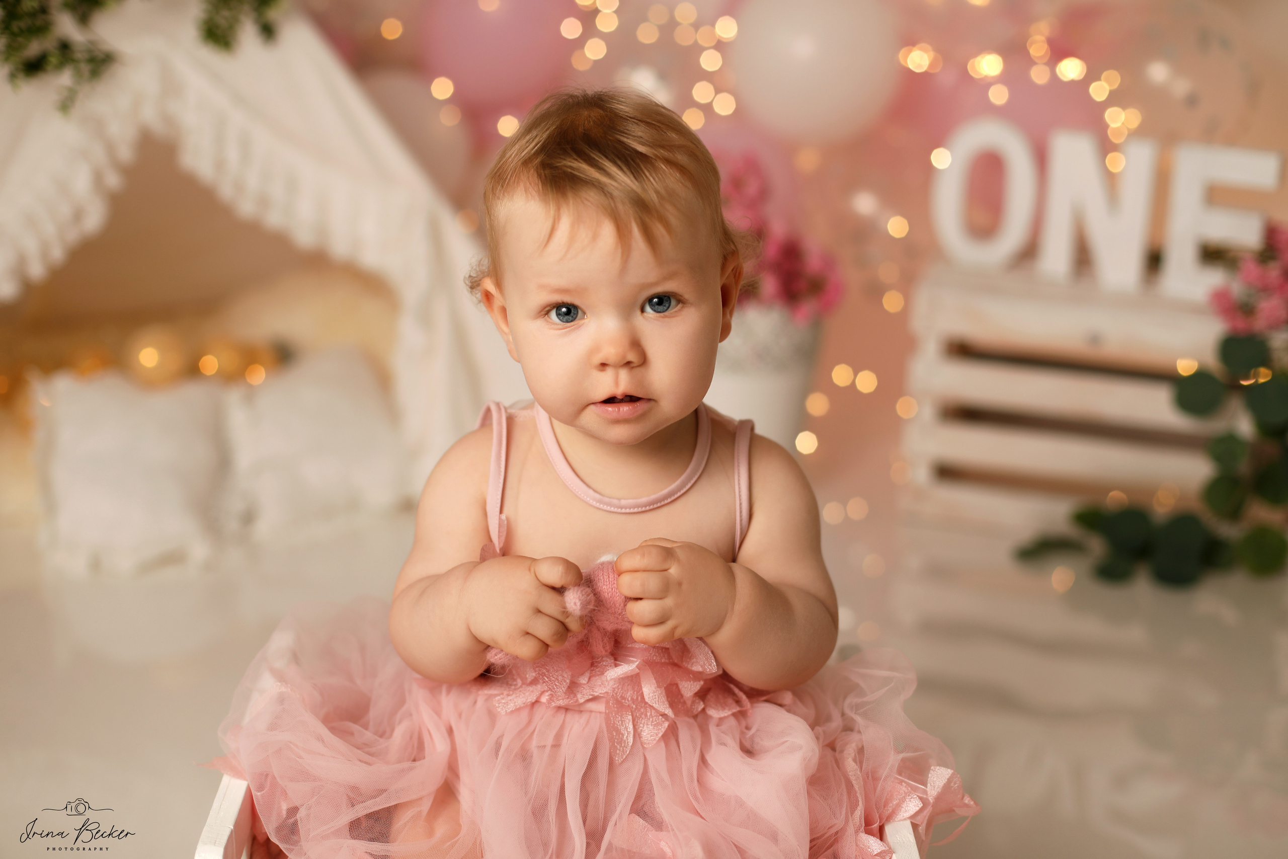 Cake-Smash Ulm, Cake-Smash Stuttgart, Cake-Smash Metzingen, Cake-Smash, Neu-Ulm, Cake-Smash Göppingen, Erste Torte, Erste Geburtstag, Baby Shooting, Babyfotografie Ulm, Geburtstags Torte, 1 jähr shooting, Erste Torte Ulm, Erste Torte Stuttgart, Erste Torte Metzingen, Erste Torte Neu-Ulm, Babyfotografie Neu-Ulm, Babyfotografie Stuttgart, Babyfotografie Reutlingen, Babyfotografie Memmingen, Babyfotografie Günzburg, Babyfotografie Ravensburg, Babyfotografie Bodensee, Babyfotografie Tübingen, Babyfotografie Sigmaringen, Kindergeburstag Ulm, Babyfotograf Ulm, Babyfotograf Ehingen, Babyfotograf Riedlingen, Babyfotograf Laupheim