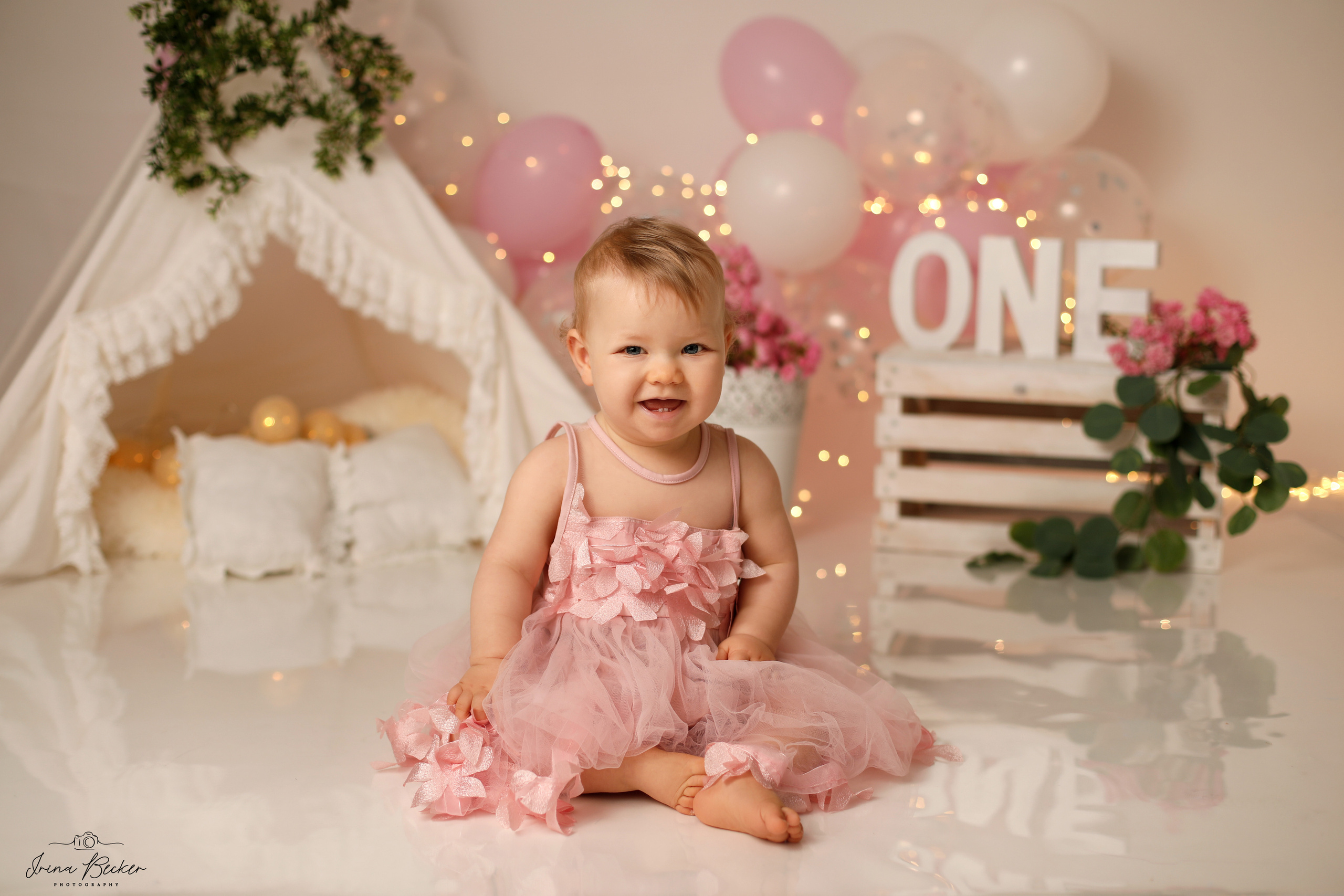 Cake-Smash Ulm, Cake-Smash Stuttgart, Cake-Smash Metzingen, Cake-Smash, Neu-Ulm, Cake-Smash Göppingen, Erste Torte, Erste Geburtstag, Baby Shooting, Babyfotografie Ulm, Geburtstags Torte, 1 jähr shooting, Erste Torte Ulm, Erste Torte Stuttgart, Erste Torte Metzingen, Erste Torte Neu-Ulm, Babyfotografie Neu-Ulm, Babyfotografie Stuttgart, Babyfotografie Reutlingen, Babyfotografie Memmingen, Babyfotografie Günzburg, Babyfotografie Ravensburg, Babyfotografie Bodensee, Babyfotografie Tübingen, Babyfotografie Sigmaringen, Kindergeburstag Ulm, Babyfotograf Ulm, Babyfotograf Ehingen, Babyfotograf Riedlingen, Babyfotograf Laupheim