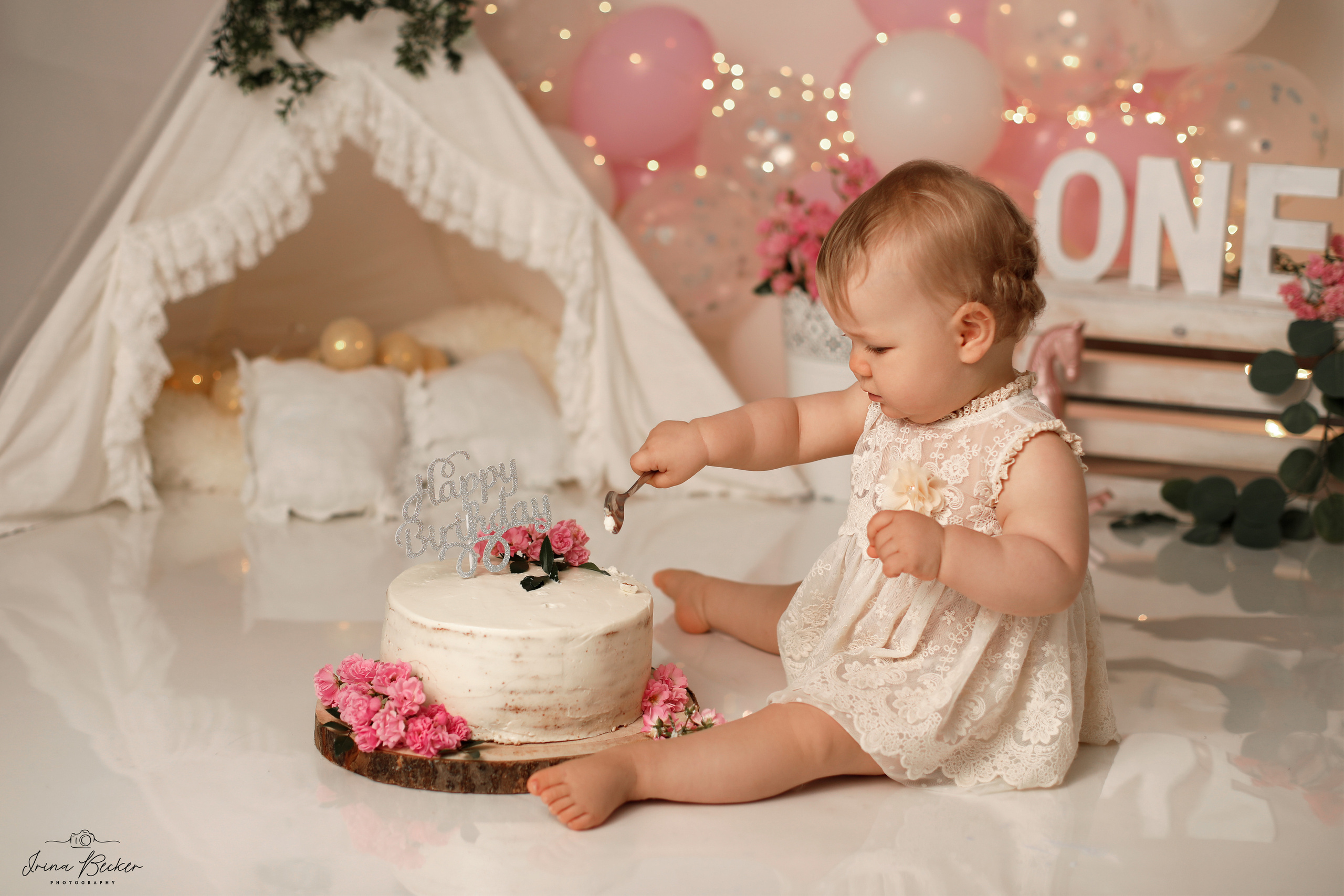 Cake-Smash Ulm, Cake-Smash Stuttgart, Cake-Smash Metzingen, Cake-Smash, Neu-Ulm, Cake-Smash Göppingen, Erste Torte, Erste Geburtstag, Baby Shooting, Babyfotografie Ulm, Geburtstags Torte, 1 jähr shooting, Erste Torte Ulm, Erste Torte Stuttgart, Erste Torte Metzingen, Erste Torte Neu-Ulm, Babyfotografie Neu-Ulm, Babyfotografie Stuttgart, Babyfotografie Reutlingen, Babyfotografie Memmingen, Babyfotografie Günzburg, Babyfotografie Ravensburg, Babyfotografie Bodensee, Babyfotografie Tübingen, Babyfotografie Sigmaringen, Kindergeburstag Ulm, Babyfotograf Ulm, Babyfotograf Ehingen, Babyfotograf Riedlingen, Babyfotograf Laupheim,Erste Geburtstag