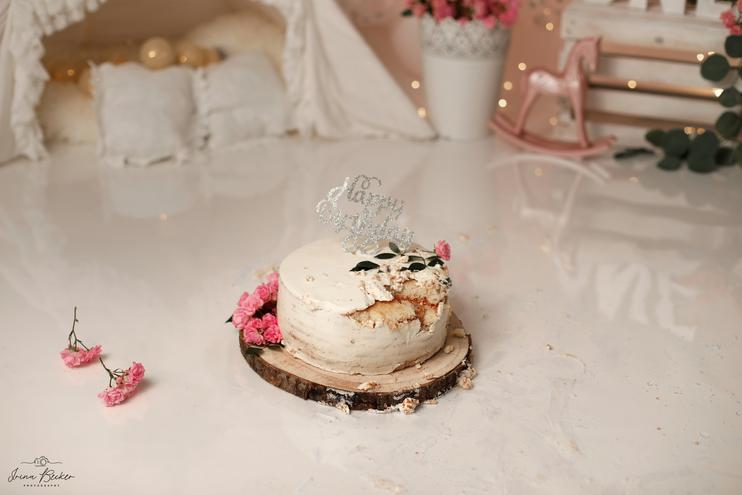 Cake-Smash Ulm, Cake-Smash Stuttgart, Cake-Smash Metzingen, Cake-Smash, Neu-Ulm, Cake-Smash Göppingen, Erste Torte, Erste Geburtstag, Baby Shooting, Babyfotografie Ulm, Geburtstags Torte, 1 jähr shooting, Erste Torte Ulm, Erste Torte Stuttgart, Erste Torte Metzingen, Erste Torte Neu-Ulm, Babyfotografie Neu-Ulm, Babyfotografie Stuttgart, Babyfotografie Reutlingen, Babyfotografie Memmingen, Babyfotografie Günzburg, Babyfotografie Ravensburg, Babyfotografie Bodensee, Babyfotografie Tübingen, Babyfotografie Sigmaringen, Kindergeburstag Ulm, Babyfotograf Ulm, Babyfotograf Ehingen, Babyfotograf Riedlingen, Babyfotograf Laupheim,Erste Geburtstag, Geburtstagskind