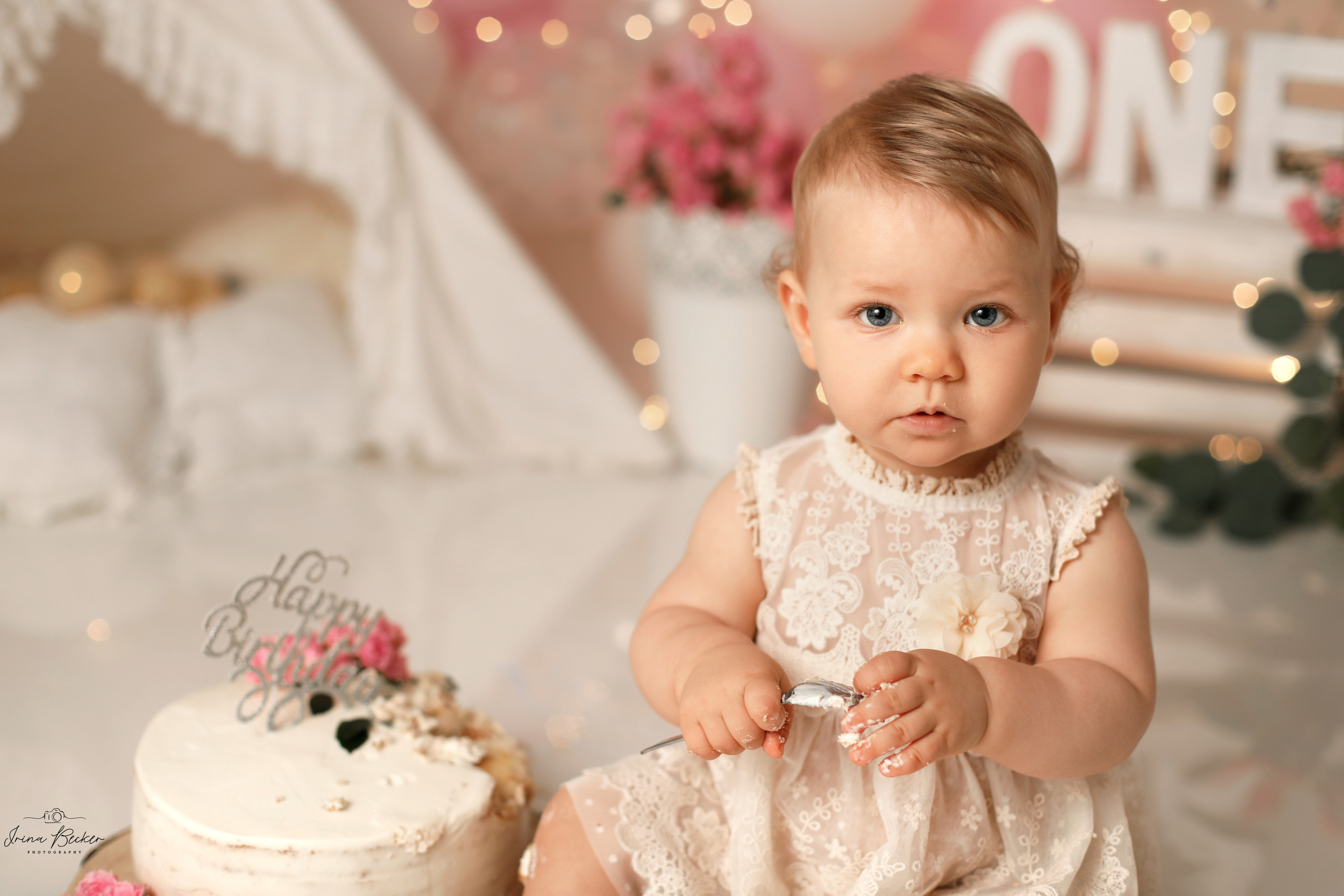 Cake-Smash Ulm, Cake-Smash Stuttgart, Cake-Smash Metzingen, Cake-Smash, Neu-Ulm, Cake-Smash Göppingen, Erste Torte, Erste Geburtstag, Baby Shooting, Babyfotografie Ulm, Geburtstags Torte, 1 jähr shooting, Erste Torte Ulm, Erste Torte Stuttgart, Erste Torte Metzingen, Erste Torte Neu-Ulm, Babyfotografie Neu-Ulm, Babyfotografie Stuttgart, Babyfotografie Reutlingen, Babyfotografie Memmingen, Babyfotografie Günzburg, Babyfotografie Ravensburg, Babyfotografie Bodensee, Babyfotografie Tübingen, Babyfotografie Sigmaringen, Kindergeburstag Ulm, Babyfotograf Ulm, Babyfotograf Ehingen, Babyfotograf Riedlingen, Babyfotograf Laupheim,Erste Geburtstag