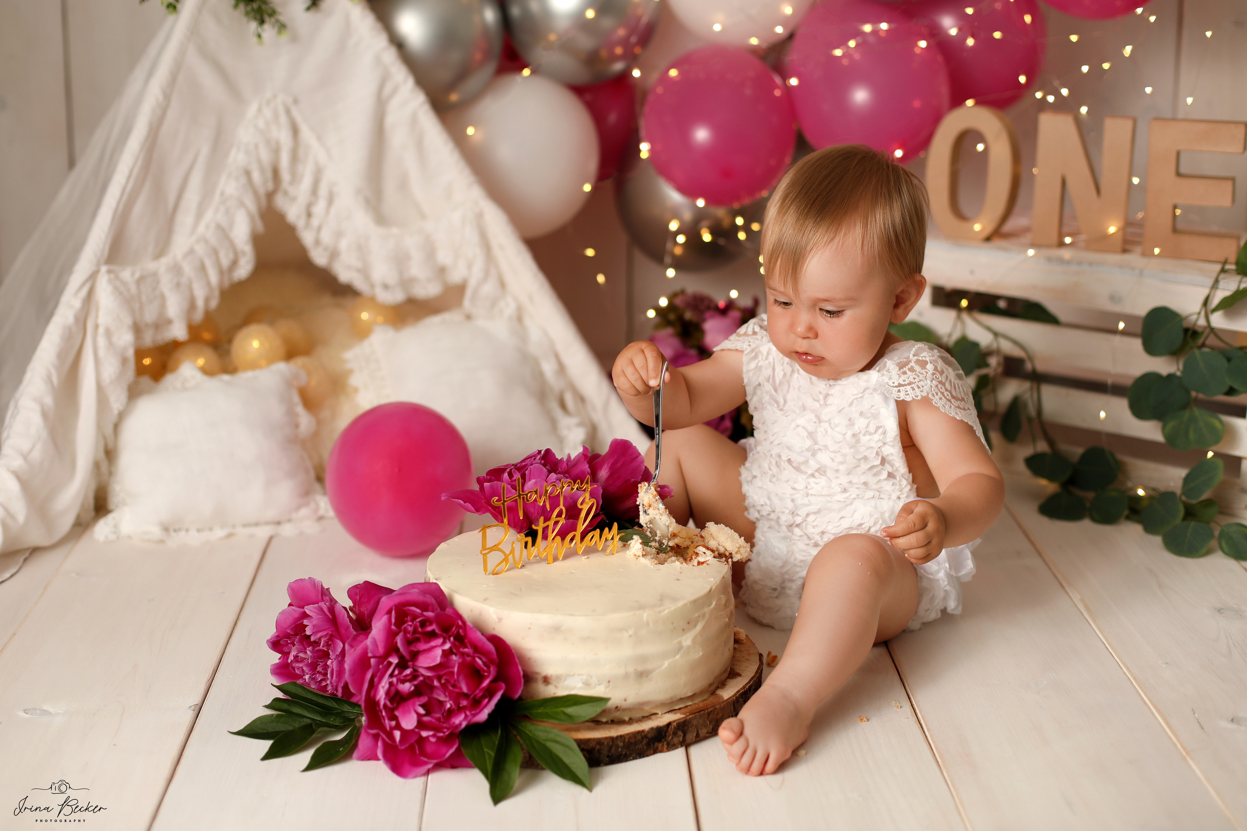 Cake-Smash Ulm, Cake-Smash Stuttgart, Cake-Smash Metzingen, Cake-Smash, Neu-Ulm, Cake-Smash Göppingen, Erste Torte, Erste Geburtstag, Baby Shooting, Babyfotografie Ulm, Geburtstags Torte, 1 jähr shooting, Erste Torte Ulm, Erste Torte Stuttgart, Erste Torte Metzingen, Erste Torte Neu-Ulm, Babyfotografie Neu-Ulm, Babyfotografie Stuttgart, Babyfotografie Reutlingen, Babyfotografie Memmingen, Babyfotografie Günzburg, Babyfotografie Ravensburg, Babyfotografie Bodensee, Babyfotografie Tübingen, Babyfotografie Sigmaringen, Kindergeburstag Ulm, Babyfotograf Ulm, Babyfotograf Ehingen, Babyfotograf Riedlingen, Babyfotograf Laupheim