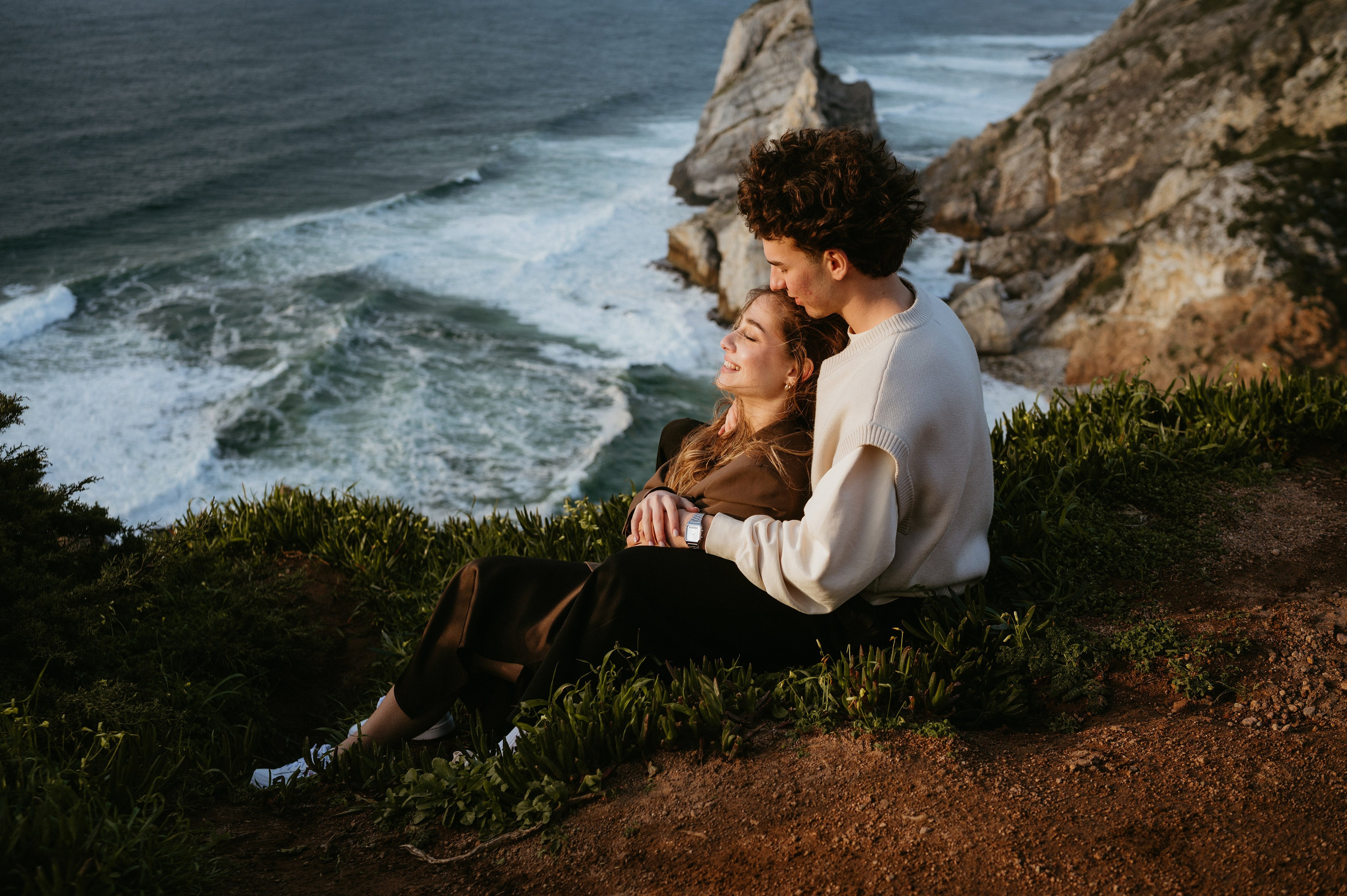Praia da Ursa – ședință foto de cuplu într-un loc magic din Portugalia. Valentin Melen - fotograf de nunta 🤍