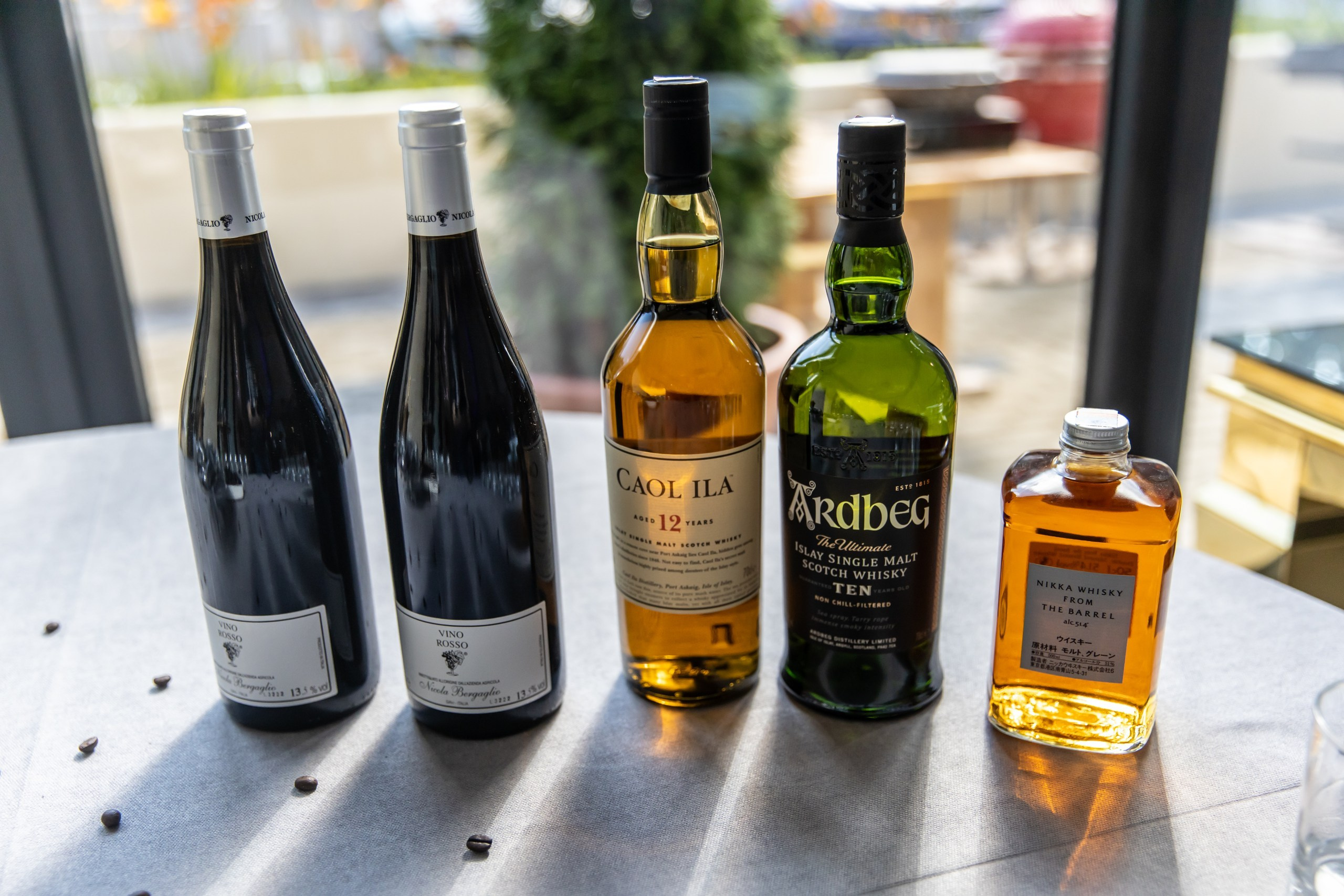 fotograf botez , fotografie botez Botoșani, fotograf Alin Chirilă, amintiri botez, fotografii botez, botez Miruna Parascheva, fotograf copii, fotografie botez în Botoșani-alt="botez , fotografie botez Alin Chirilă, amintiri botez, fotografii emoționante botez Botoșani"-- fotografii-botez-bebelus- amintiri-botez-micuț- moment-sfânt-crestinare- fotografie-emotionanta-botez- detalii-botez-bebelusi- parinti-fericiti-la-botez- fotograf-botez-profesionist- botez-in-biserica-ortodoxa- micuț-botezat-cu-emoție- zâmbete-și-lacrimi-la-botez- bebeluș-la-cristelniță- decor-botez-colorat- botez-cu-dragoste-și-credință- emotie-pura-la-botez- fotograf-botez-botosani- botez-iasi-suceava-fotograf- amintiri-nepretuite-botez-- Preotul ținându-l pe micuțul Mathias Gabriel la botez, în biserica Înălțarea Domnului, Copălău - Detalii de la botezul lui Mathias – lumânare, trusou și icoană - Familia lui Mathias Gabriel alături de micuț, în ziua botezului - Portret emoționant cu mama și bebelușul în brațe, în biserică,fotograf profesionist evenimente Botoșani, Iași, Suceava, Fălticeni, Bacău, Pașcani, Roman - AlinoFotoStudio by Alin Chirilă - servicii foto nuntă, botez, cununie, ședințe foto creative, albume personalizate, fotografii emoționante și calitative pentru cele mai importante momente din viață,fotograf nuntă Botoșani Alin Chirilă, ședință foto botez Iași - AlinoFotoStudio, servicii fotograf profesionist evenimente Suceava, fotograf cununie civilă Fălticeni - Alin Chirilă, album foto nuntă personalizat Bacău.“Bebeluș botezat în biserică, ținut în brațe de nași” • “Detaliu cu lumânarea de botez decorată cu flori albe” • “Părinți emoționați alături de copilul lor la ceremonia de botez” • “Masa festivă de botez cu decor tematic și tort personalizat” • “Momentul în care preotul toarnă apă sfințită pe fruntea bebelușului” “Bebeluș în rochie albă de botez, zâmbind în brațele mamei” • “Detaliu cu cruciulița de botez așezată pe o pernă de satin” • “Părinți și nași aprinzând lumânările în timpul ceremoniei de botez” • “Tort de botez decorat cu figurine tematice și numele copilului” • “Copil botezat dormind liniștit în pătuțul decorat festiv” • “Momentul în care preotul binecuvântează copilul în fața altarului” • “Invitați adunându-se în jurul mesei festive la petrecerea de botez” • “Bebeluș ținând în mână o jucărie personalizată primită la botez” • “Familie fericită pozând împreună după ceremonia de botez” • “Decor tematic cu baloane și flori la locația petrecerii de botez” fotograf Botoșani fotograf evenimente fotograf botez Alin Chirila fotograf alinofotostudio.fotograf botez Amelis Maria, fotografie botez Botoșani, fotograf Alin Chirilă, amintiri botez, fotografii botez, botez Amelis Maria, fotograf copii, fotografie botez în Botoșani,