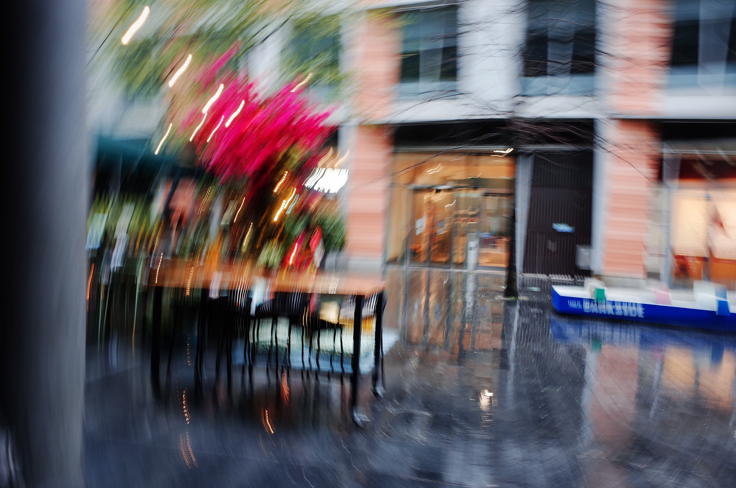 English (not yet summer) rain. Виктория Дини. Арт-фотография