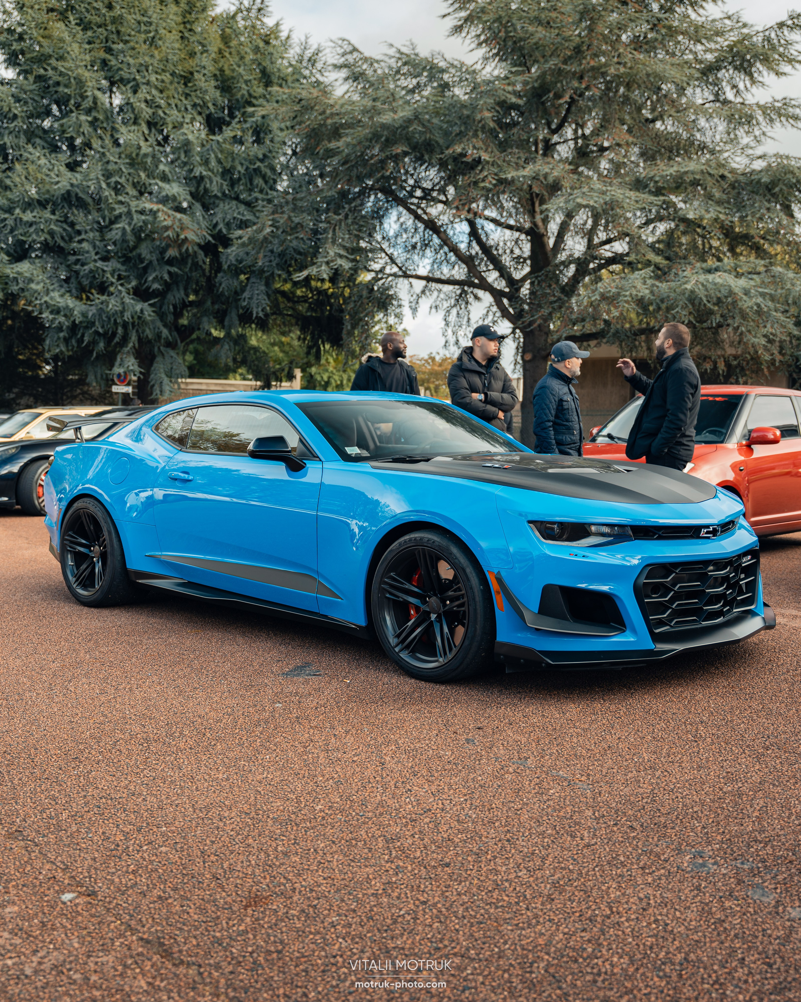 Rassemblement a l’Auteuil 22 octobre. Photographe de voitures à Paris — Vitalii Motruk