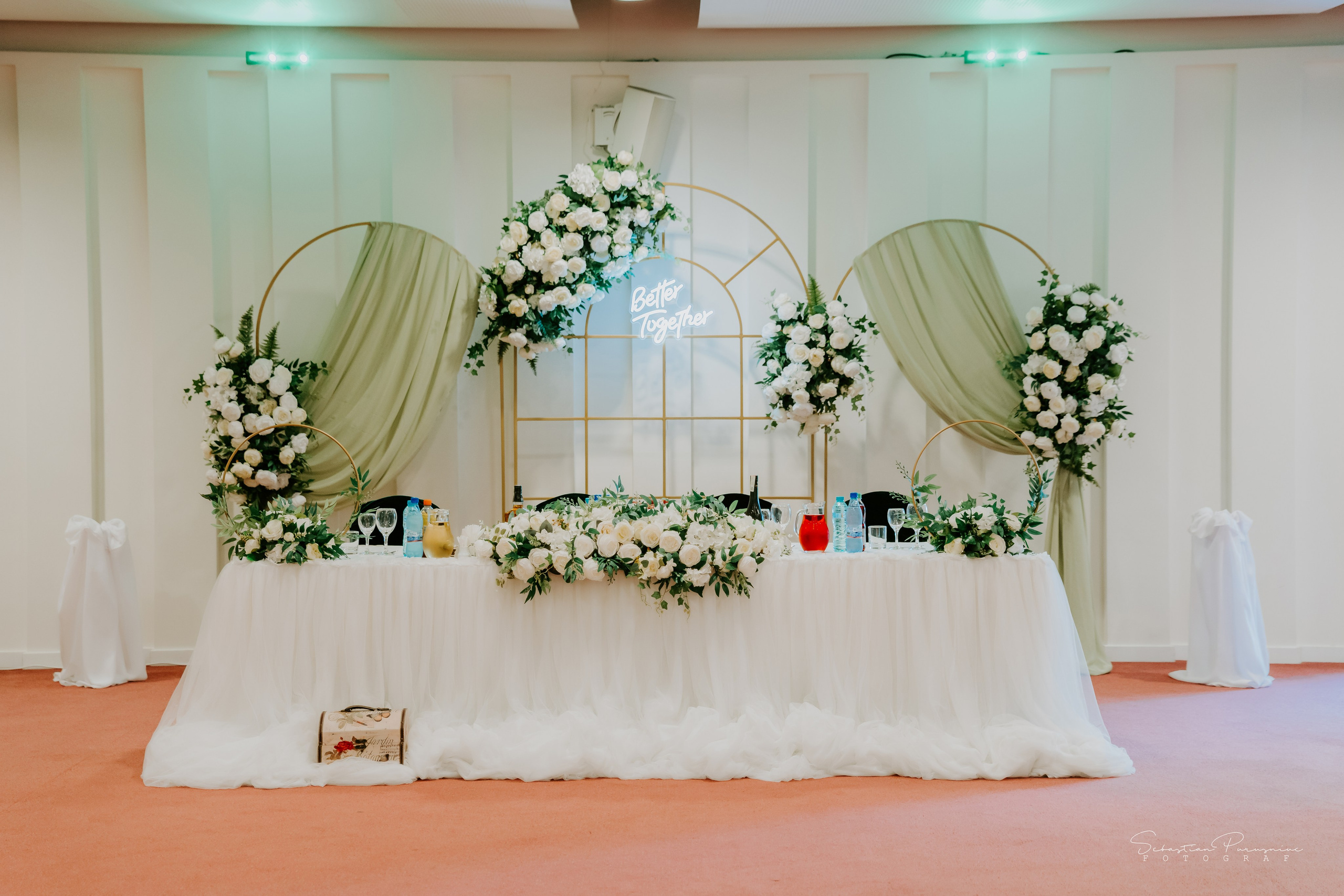 Alexandra & Andrei. Sebastian Purusniuc Fotograf - Iasi