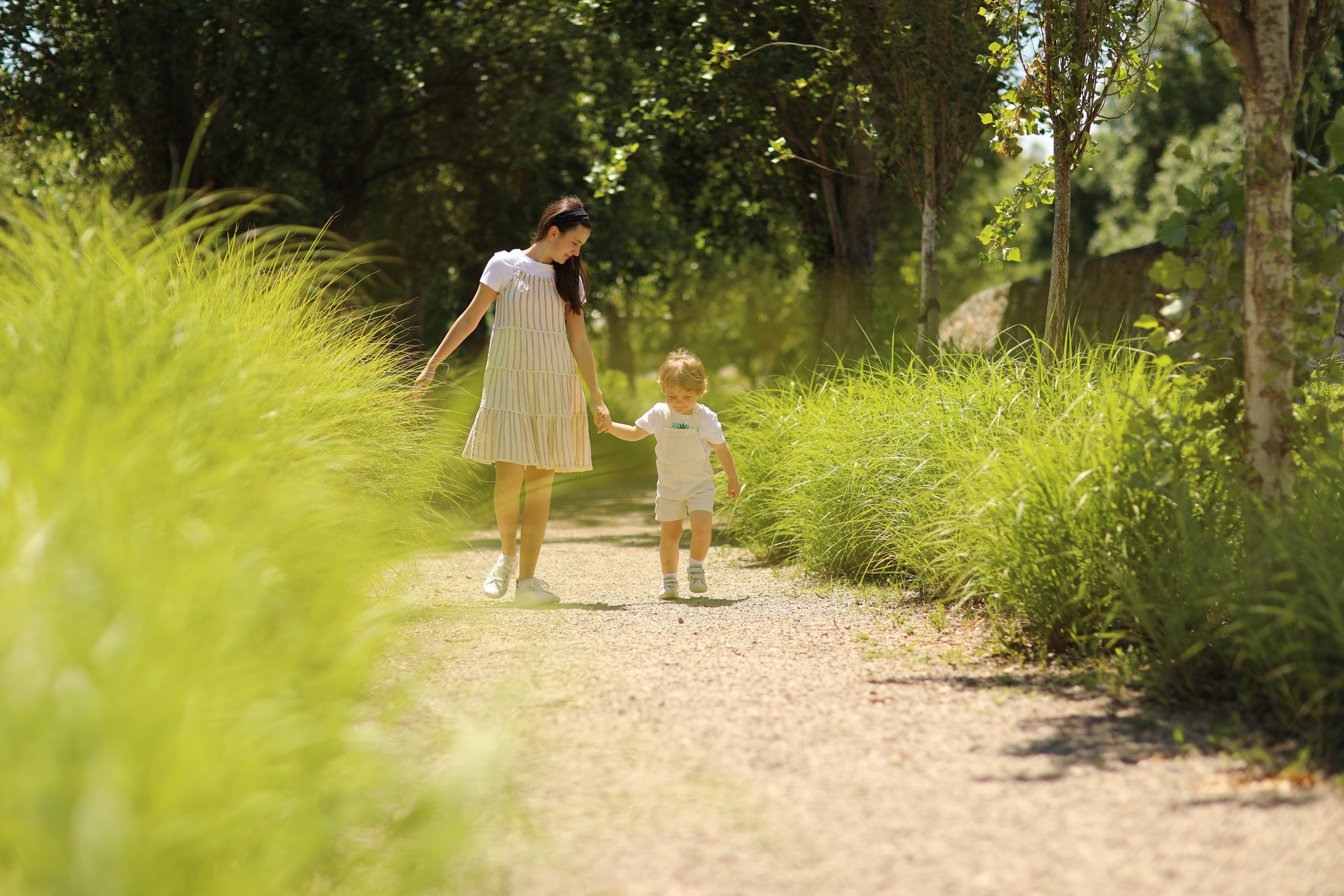 Familiar e infantil. Fotografía de Eventos, Embarazo y Familiar en Pirineos