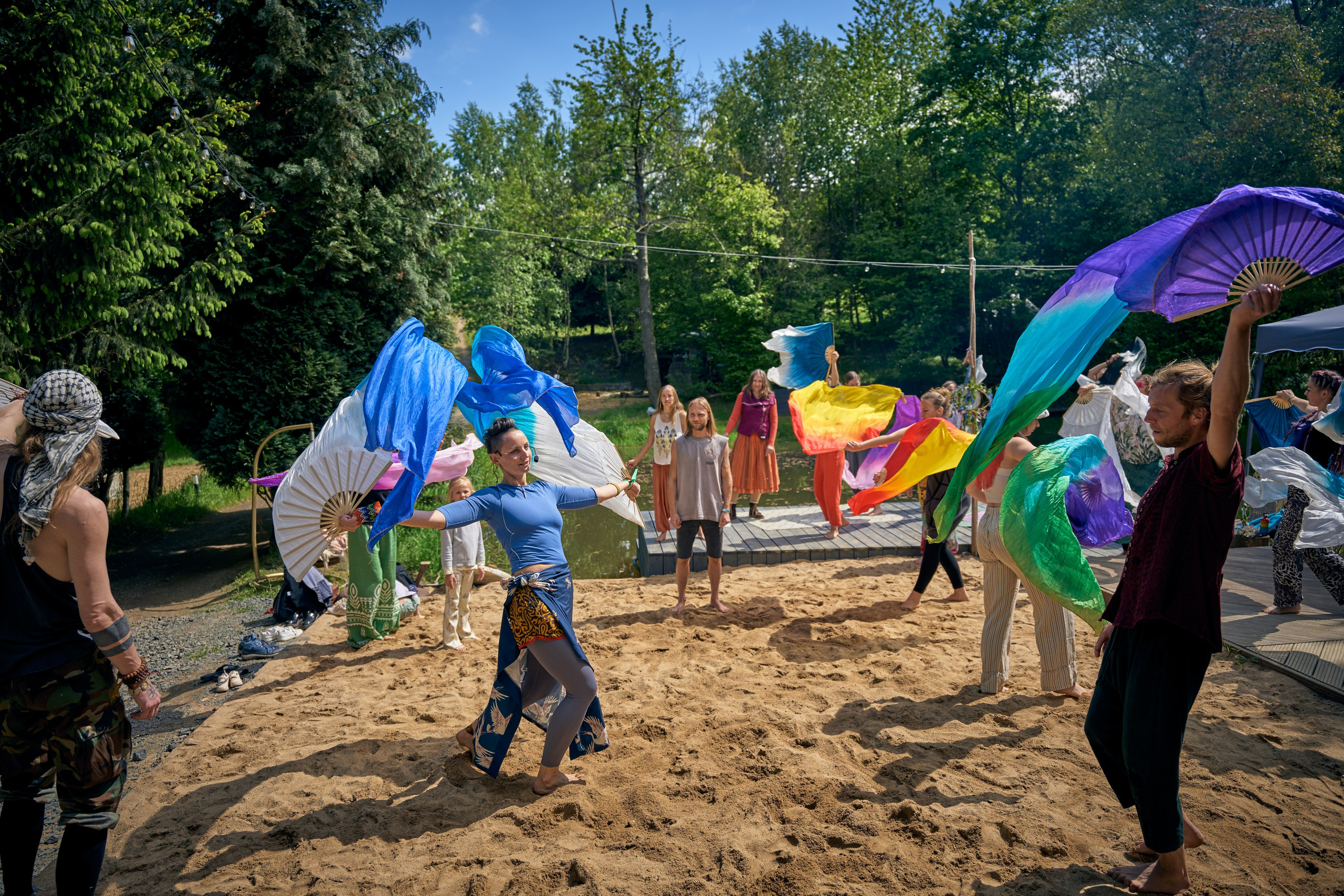 „Wachlarze na Plaży” - warsztat Nadii Szypiłow na Mikrofestiwalu „2uRodziny Turkusowej Wyspy”. Andriej Szypilow — Photography & Videography