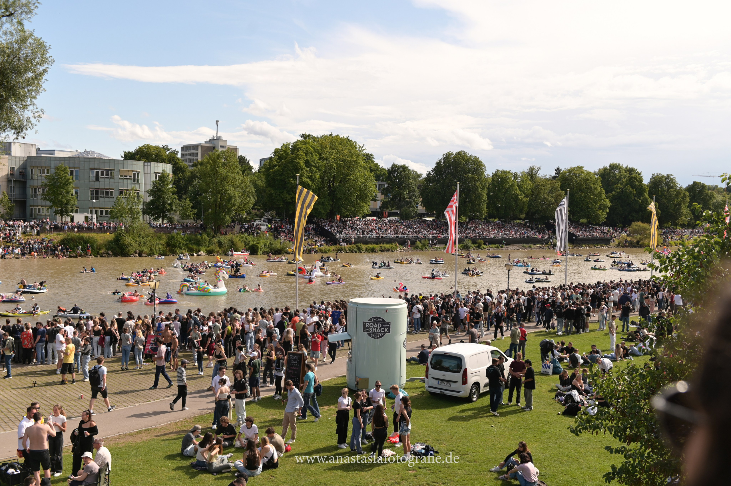 Nabada Ulm 2025. Newbornfotograf Kinderfotograf Ulm Familienfotograf Anastasia Neu-Ulm