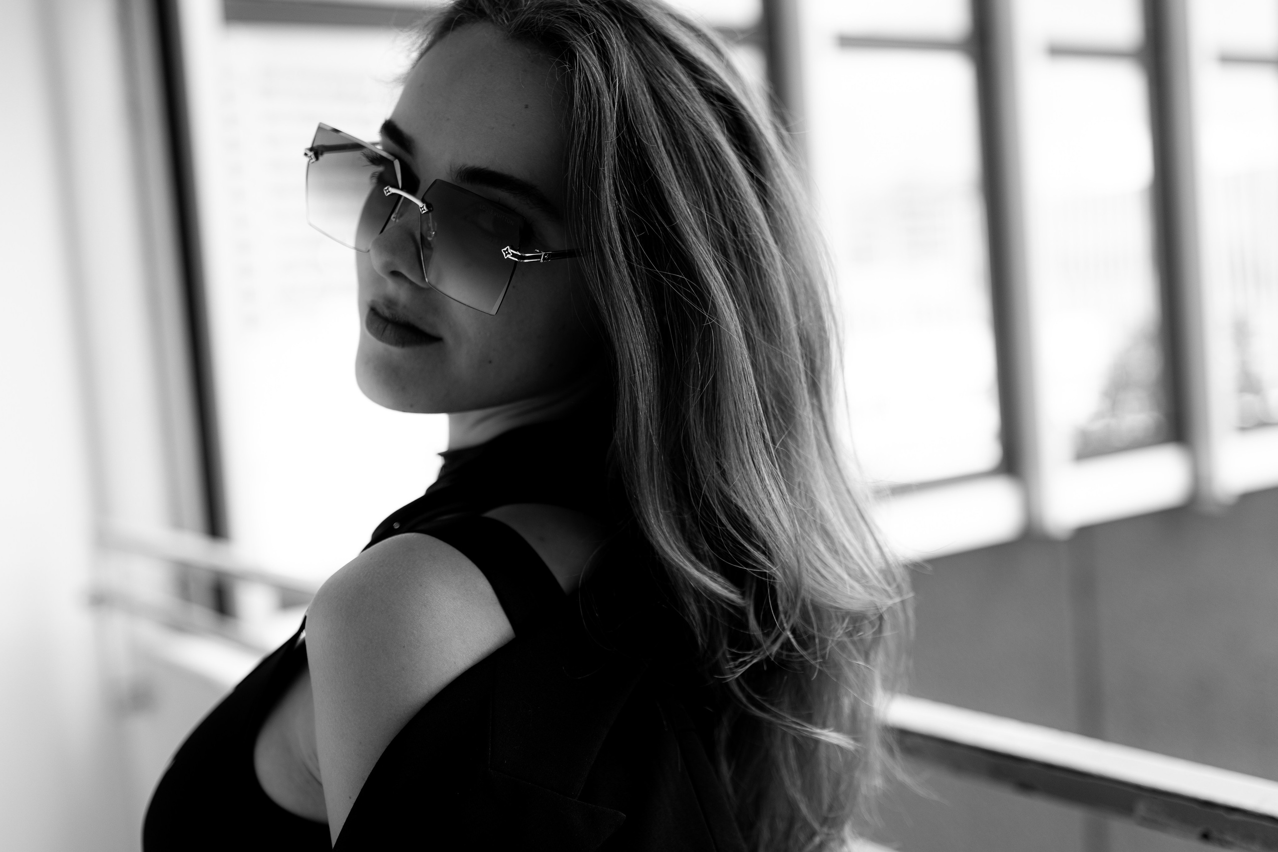 LOLA & OBLIQUE. Portrait photographer in Germany and all over Europe Mischa Blank