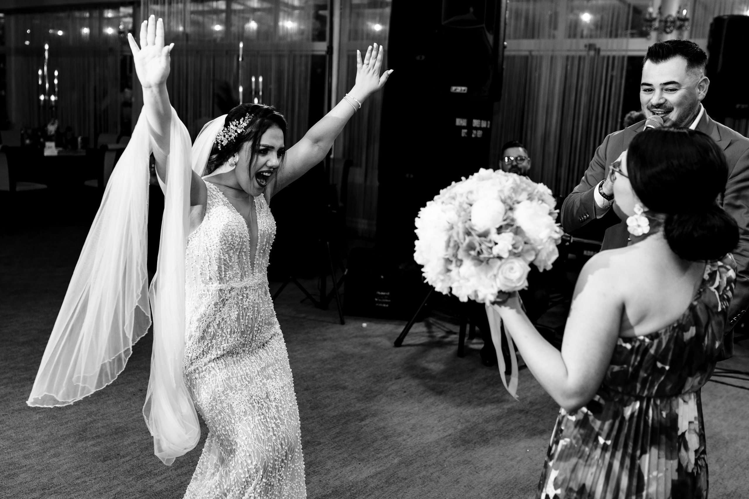 Crina & Cătălin. Acasă