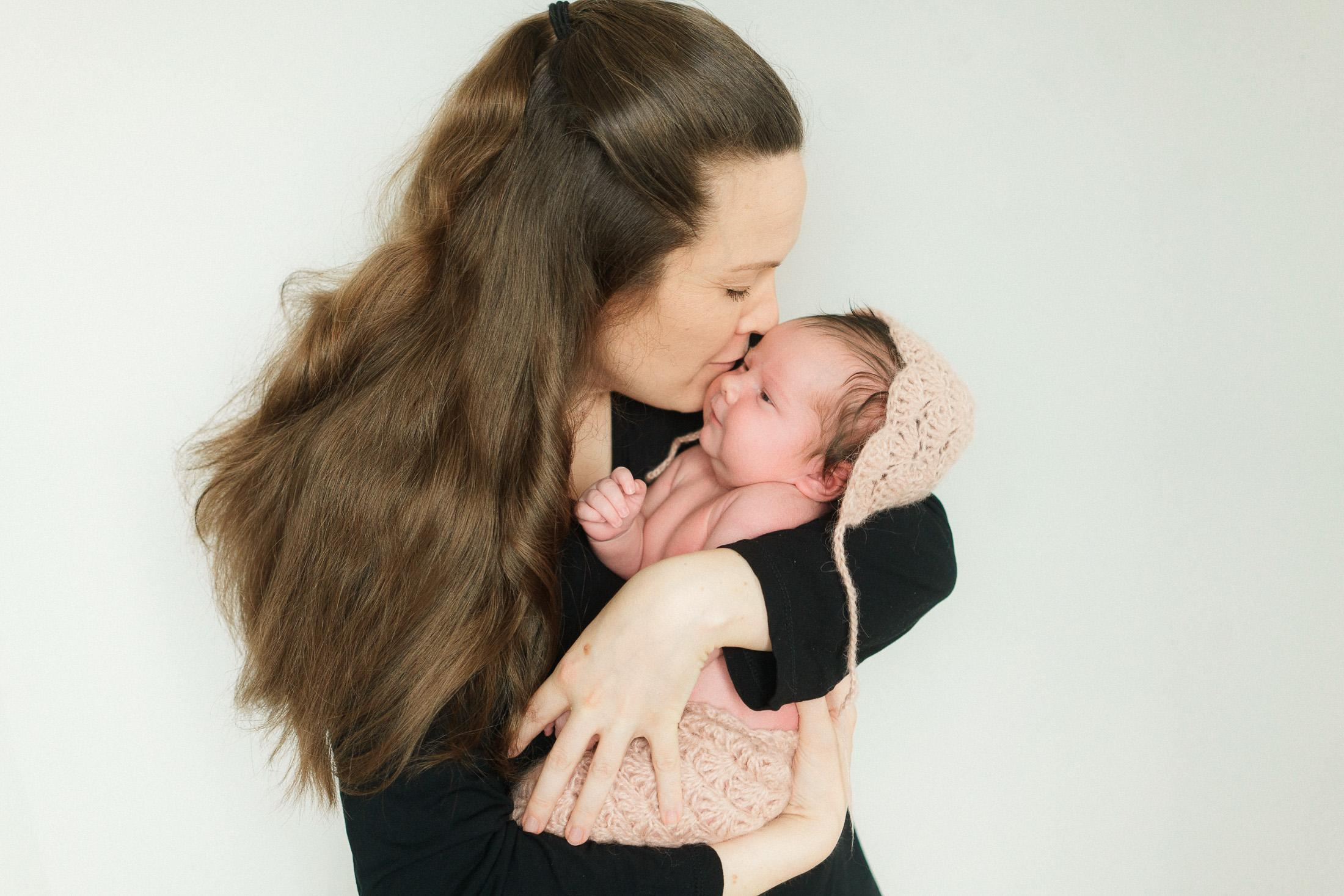 vastasyntyneen kuvaus Espoossa