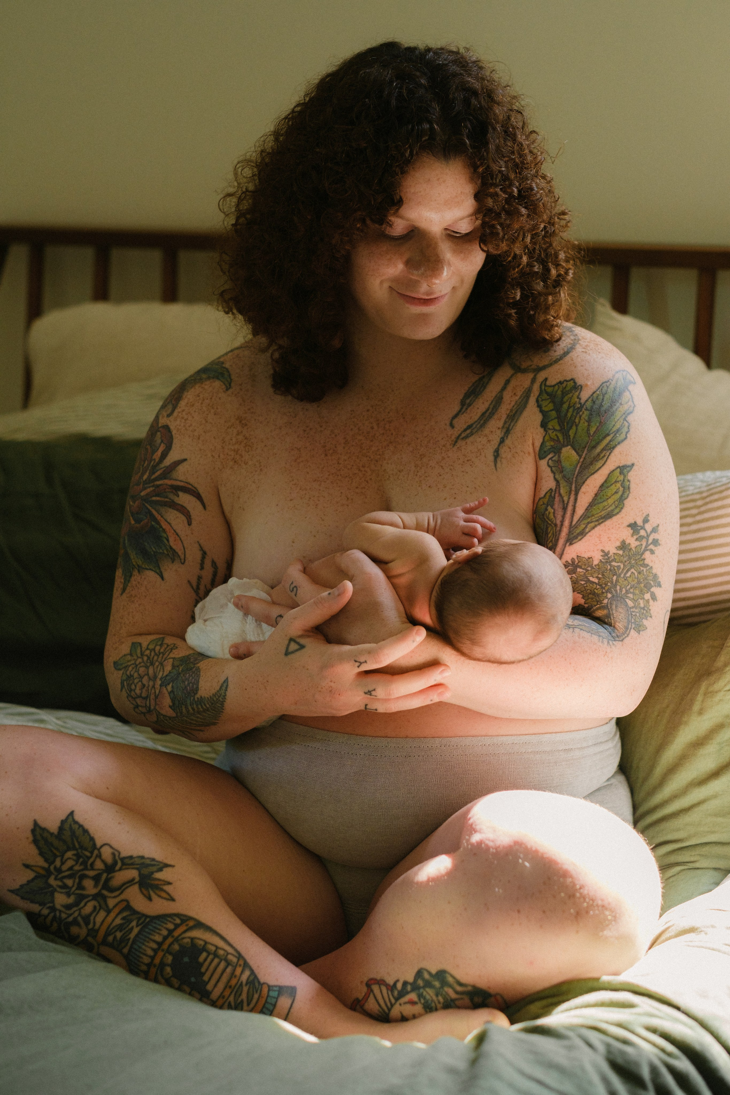 What to Expect from a Relaxed, In-Home Newborn Photo Session | Richmond, VA. Family Photographer Anna Dobrovolskaia | Richmond, VA