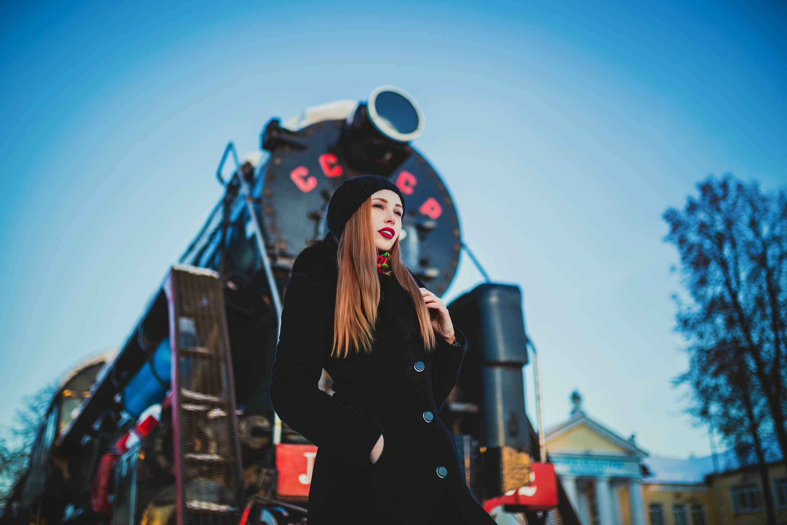 Elena Skullova, photographer and model. Mark Smilyanic | Portrait and Adventure Photographer from Belgrade