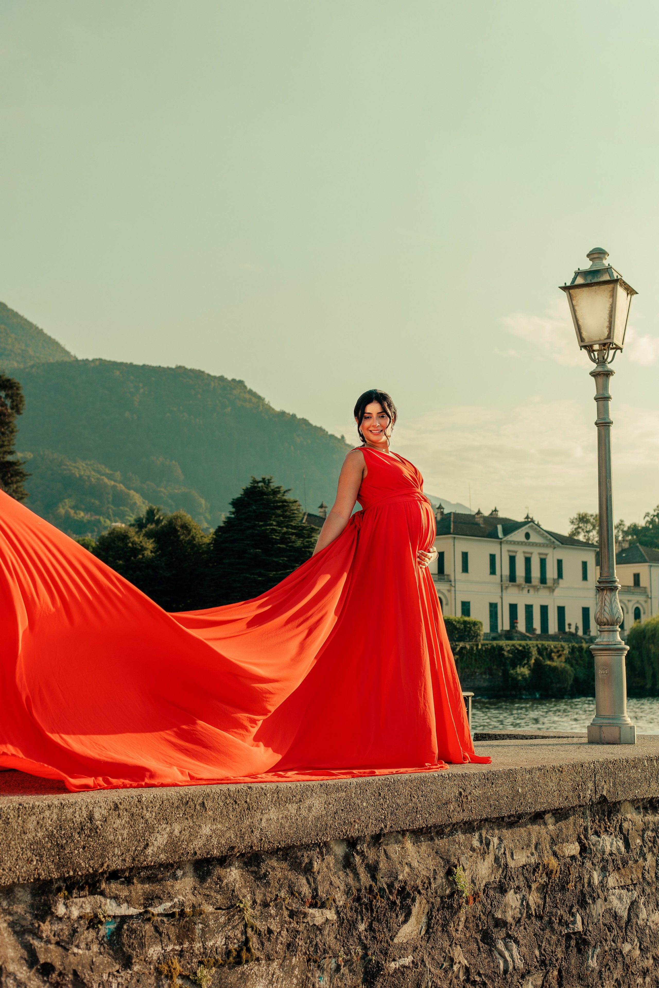 Maternity photosessions Milano and lake Como Bellagio. Wedding and elopement photographer Italy Tuscany Como Milan Pavia Marija Galaka