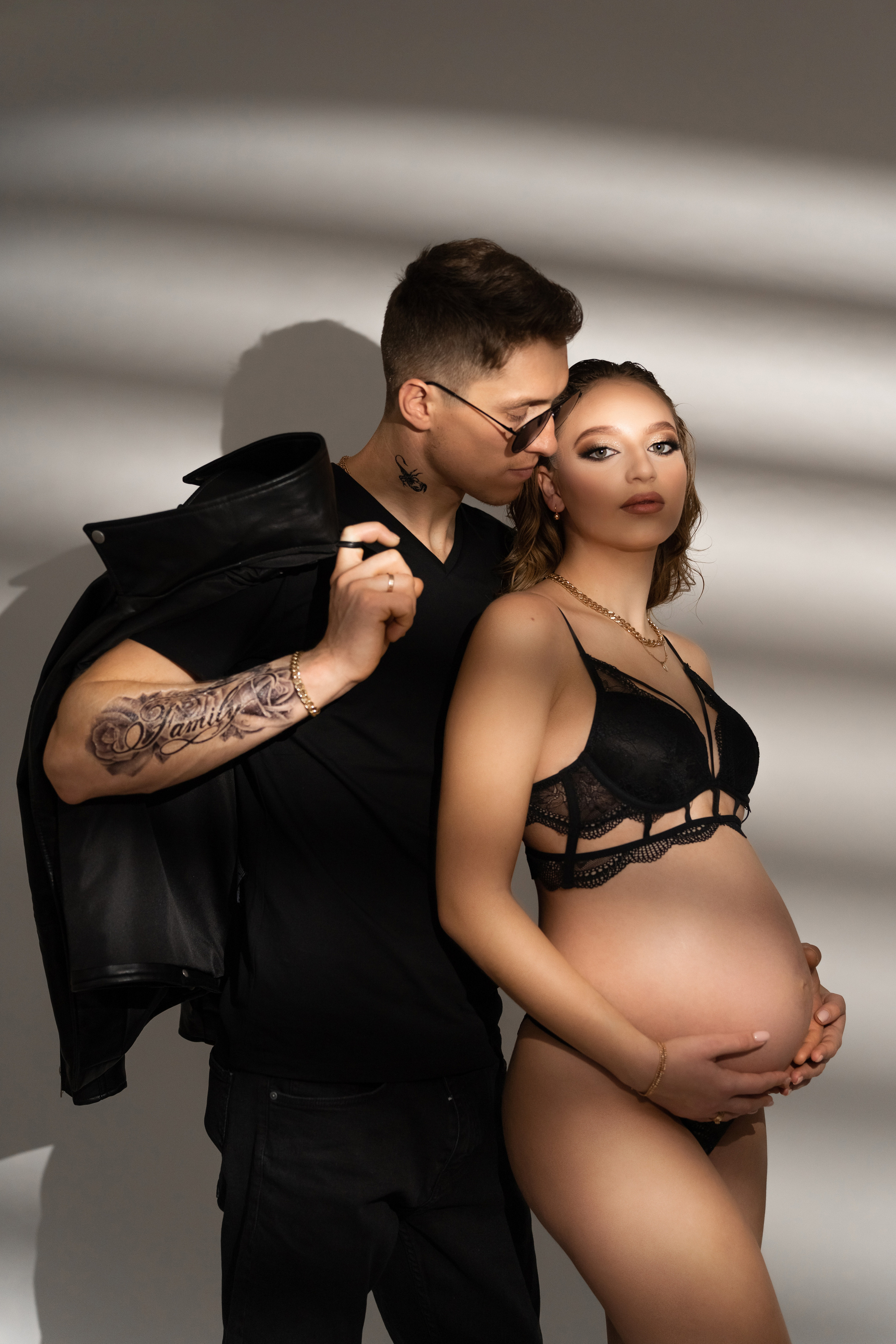 Photographe grossesse Paris, Pregnancy photographer Paris. Photographer in Paris