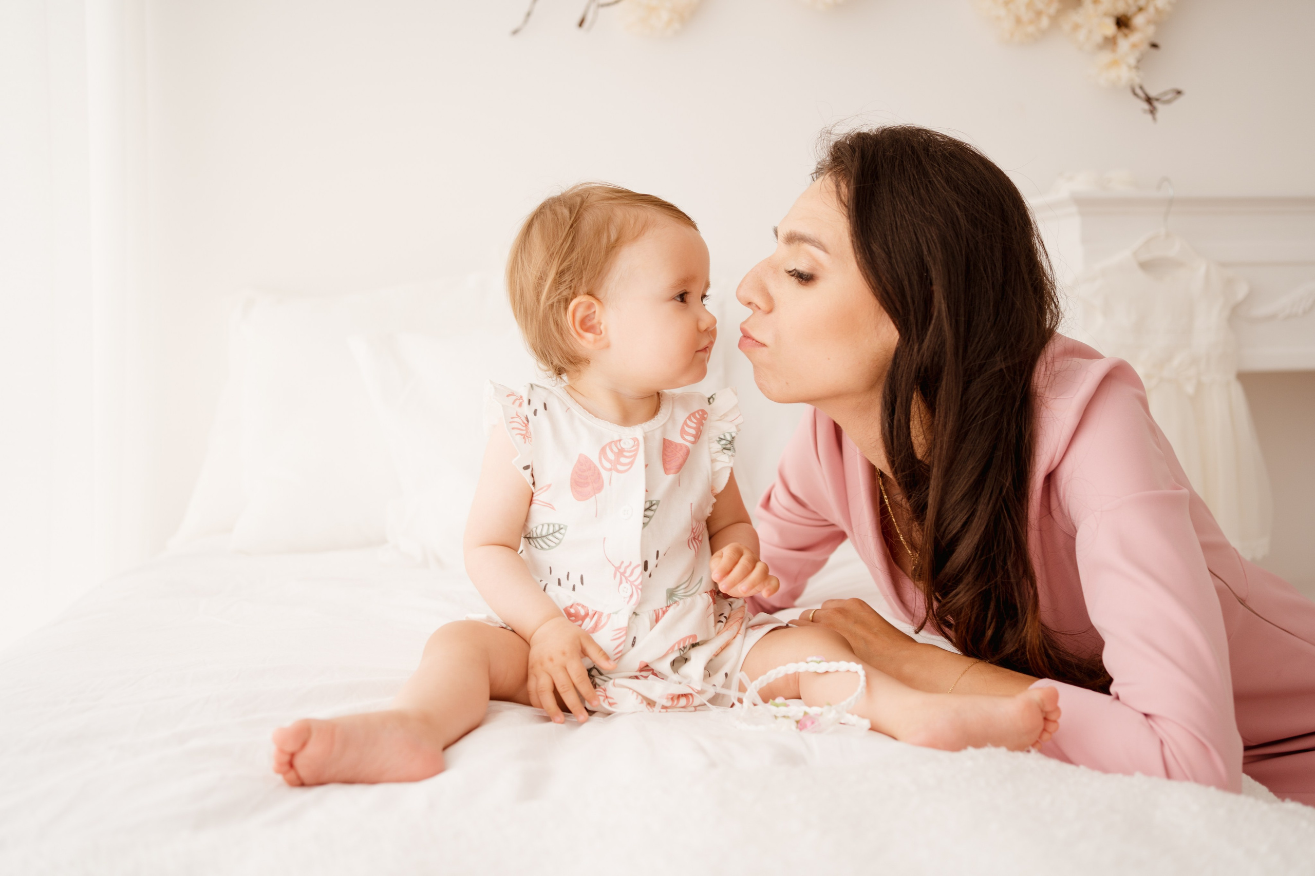 Chrzest Święty Natalii. Fotograf Łódź - sesja ciążowa, noworodkowa, dziecięca. Studio w Łodzi