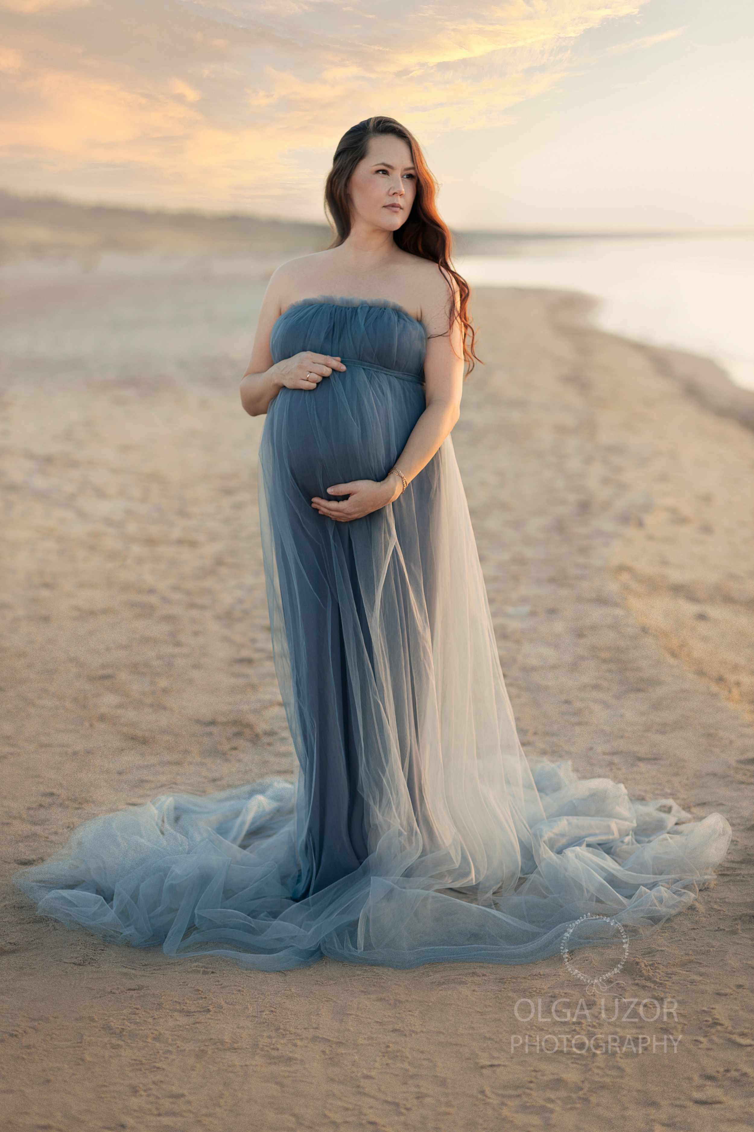 Maternity photo shoot Stevenage, Hertfordshire. Stevenage, Hertfordshire family, maternity and newborn photographer