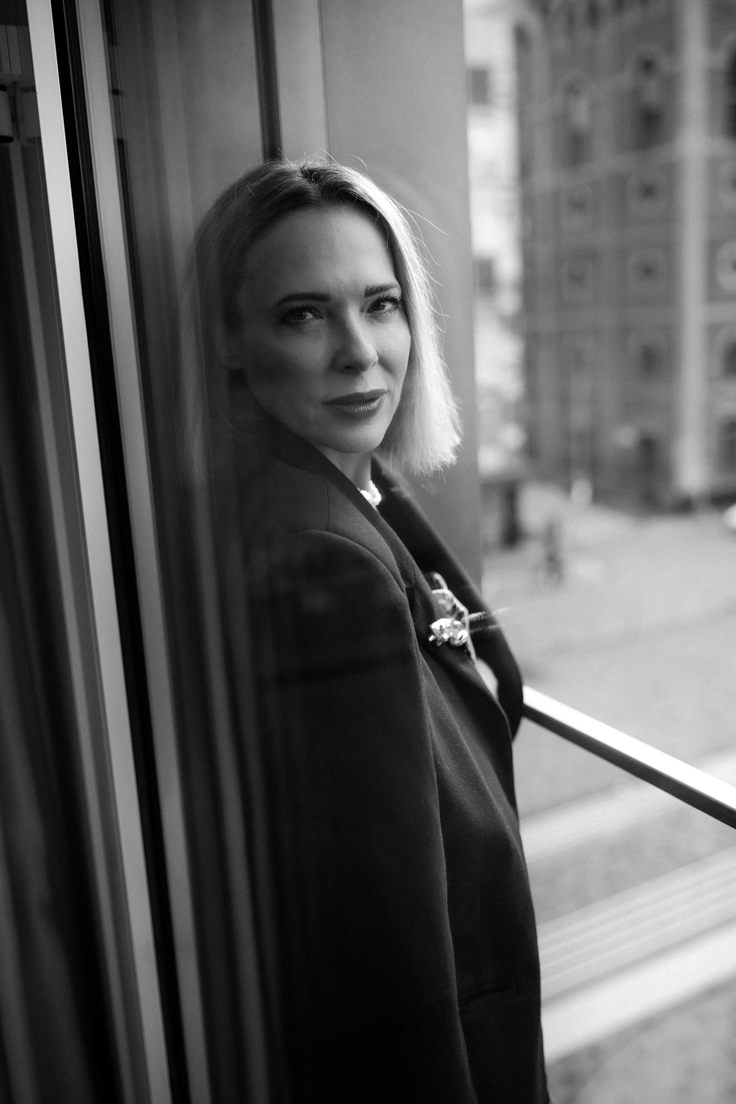 KIRA. Portrait photographer in Germany and all over Europe Mischa Blank