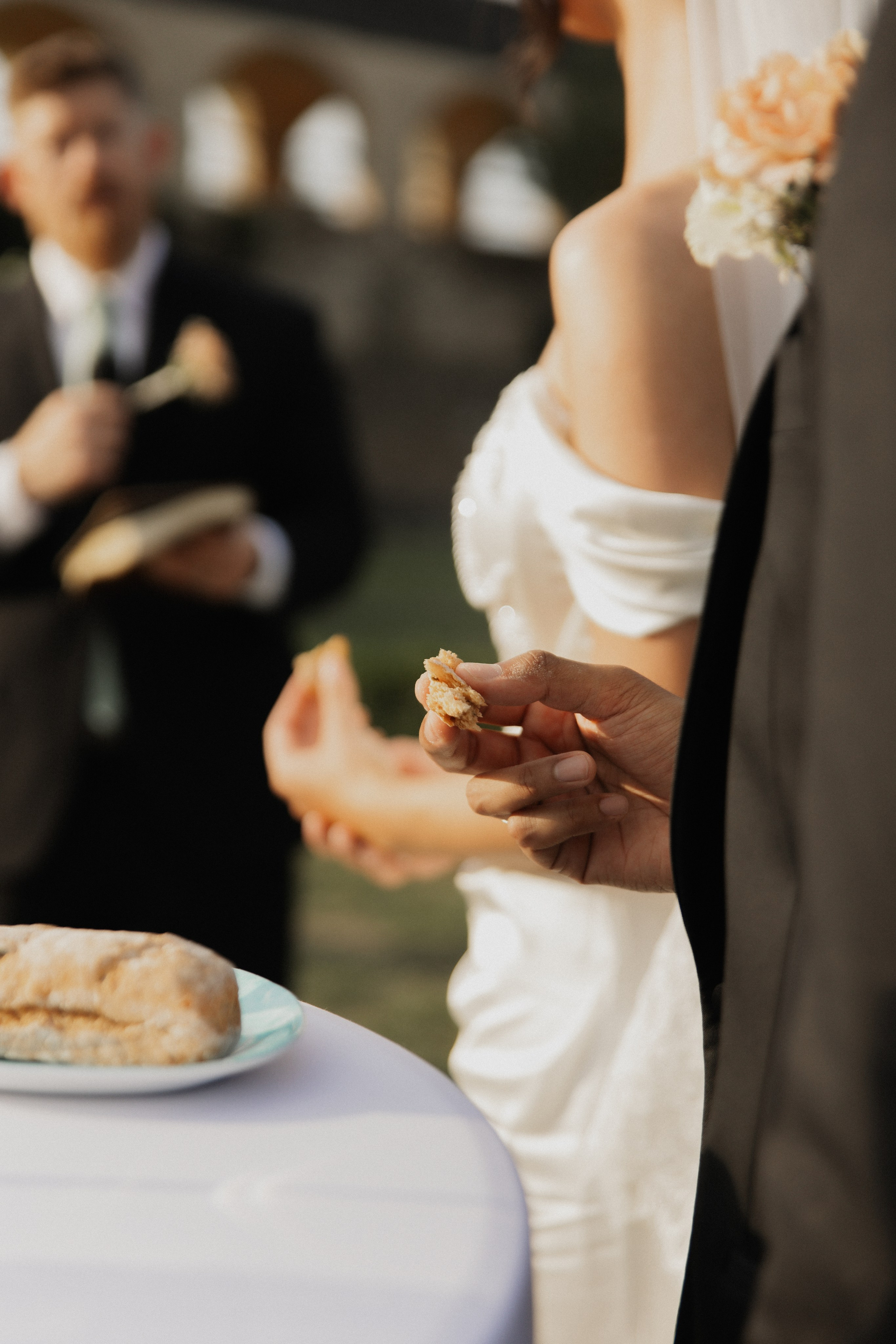 Elegant Castle Wedding in Austria | Alwin & Ruth’s Fairytale Celebration. Wedding photographer and videographer based in Timisoara, Romania